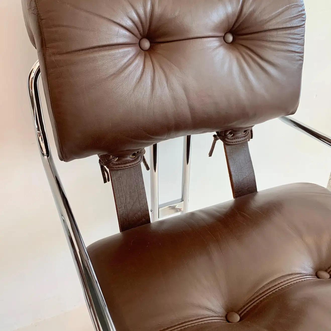 Tucroma Chair in Brown Leather by Guido Faleschini In Good Condition In Los Angeles, CA