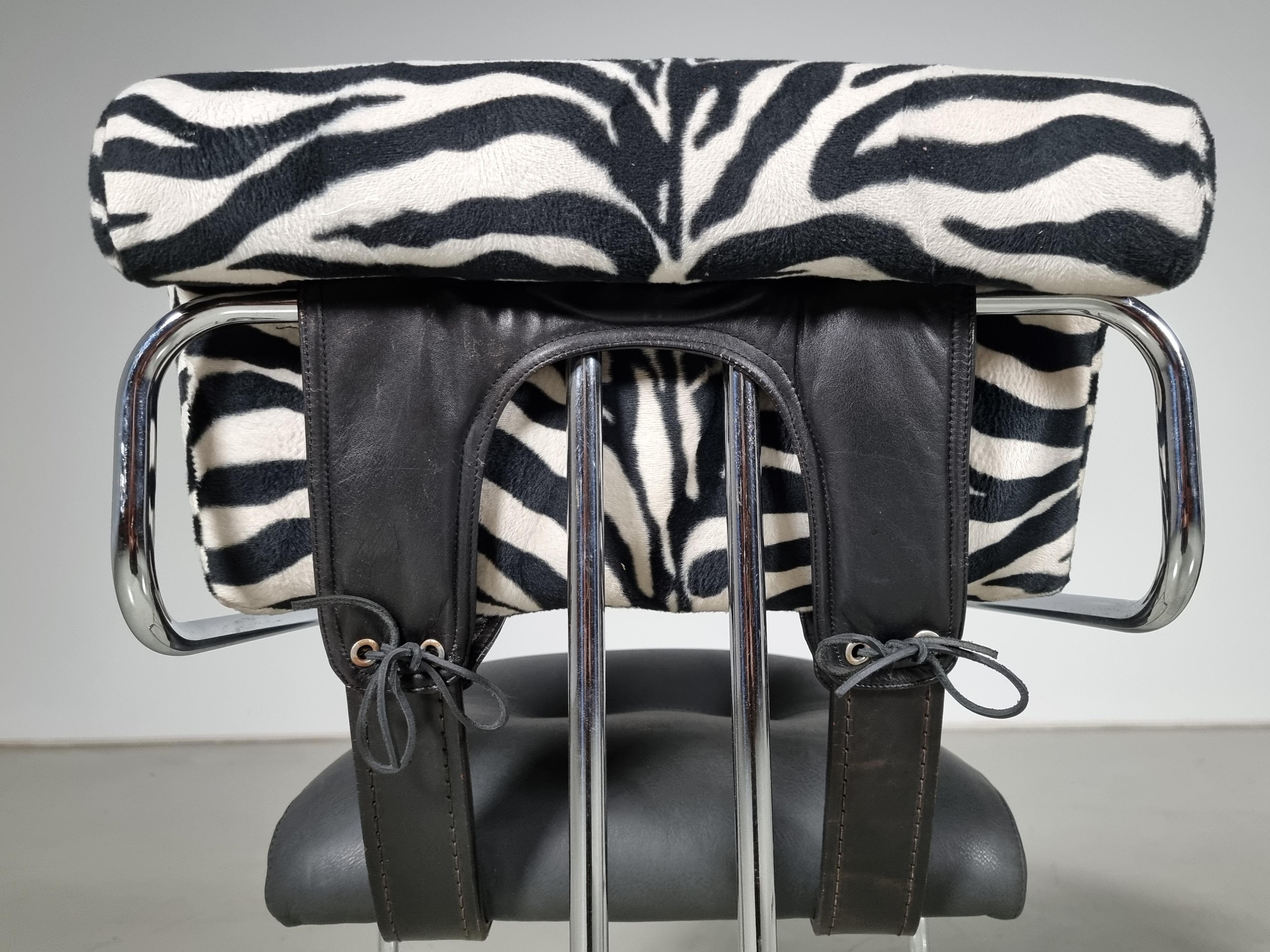 Tucroma Chairs in black leather and zebra fabric, Guido Faleschini, Mariani For Sale 3