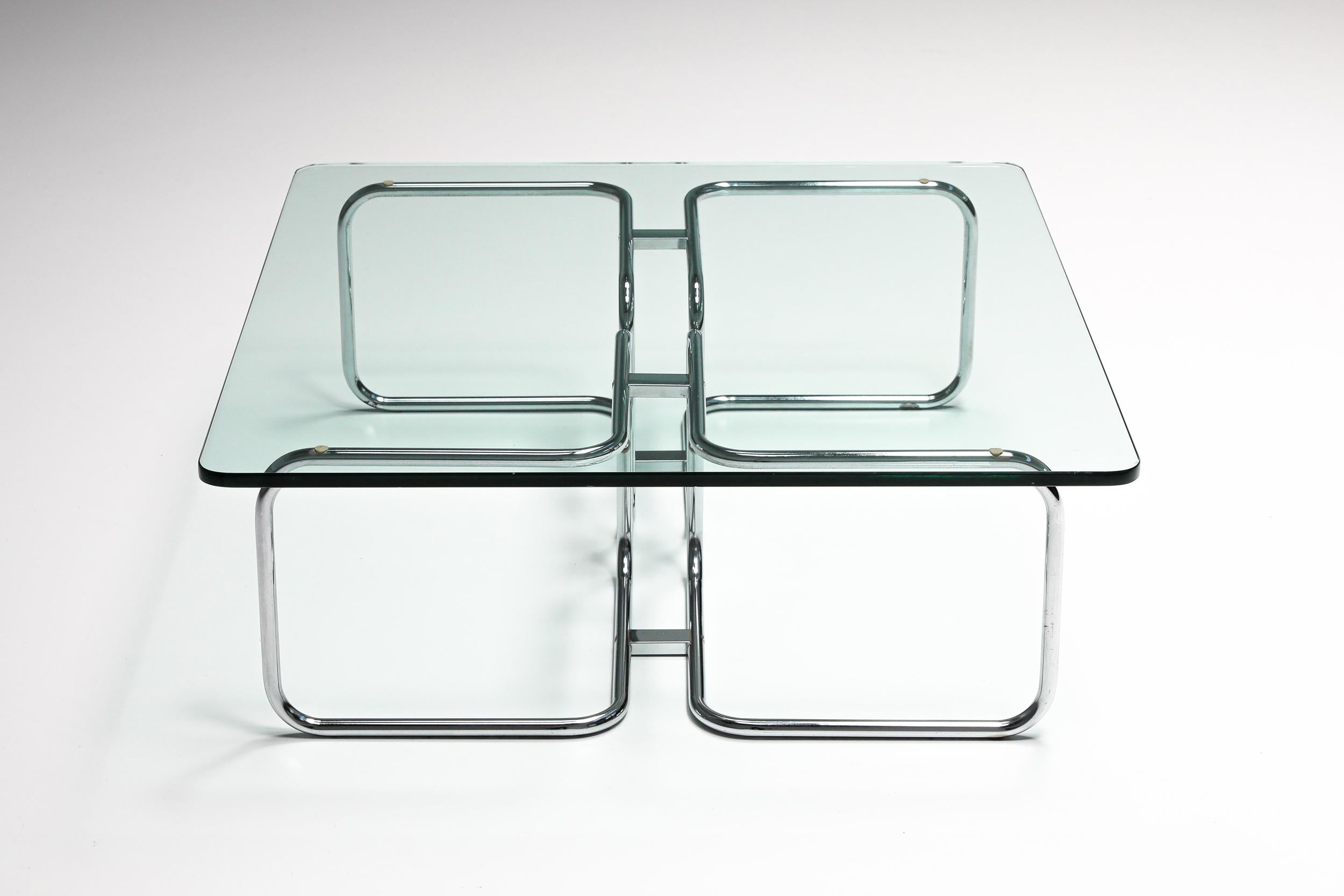 Tucroma Coffee Table by Guido Faleschini for Pace Collection, Italian design In Excellent Condition In Antwerp, BE