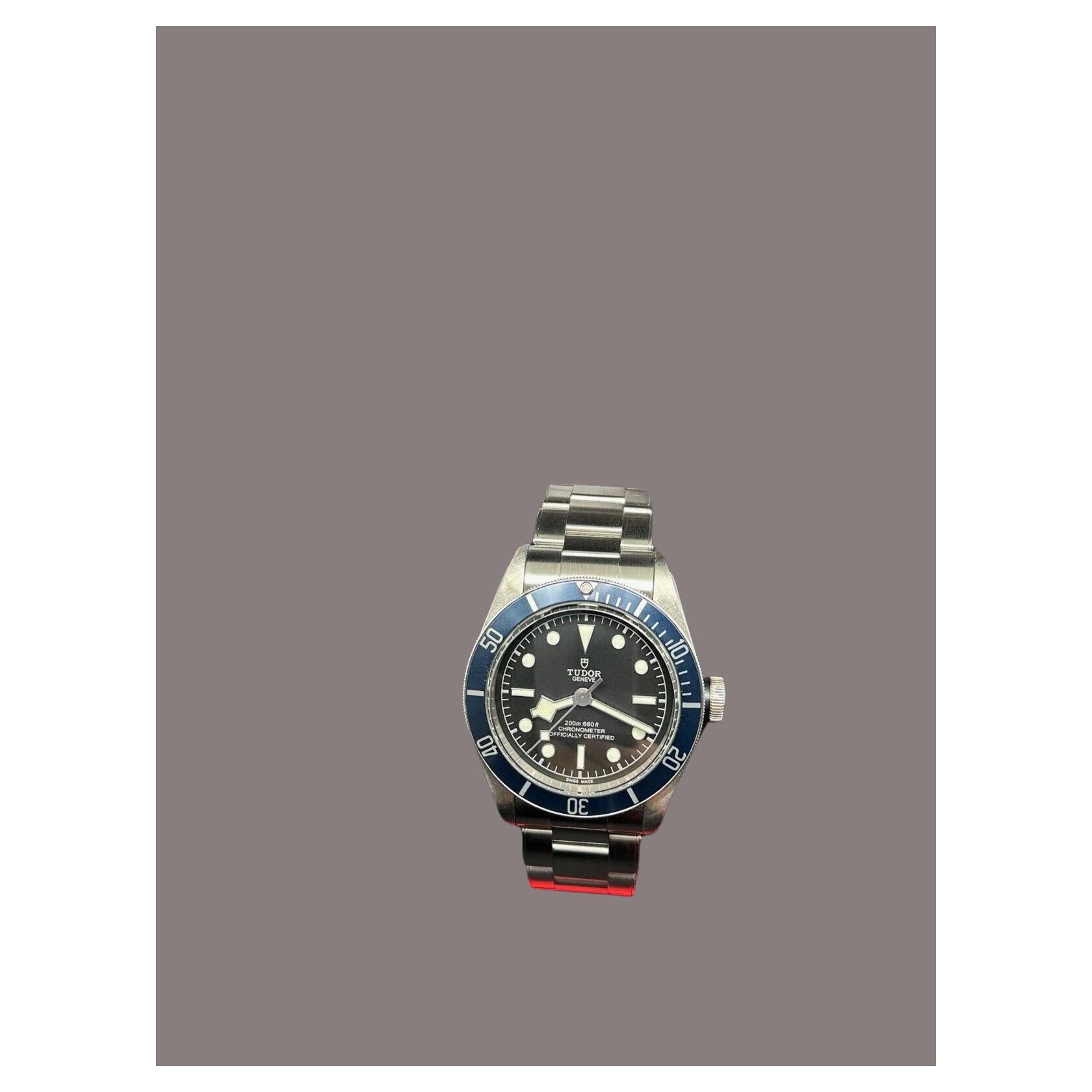 Style Number: 79230B

 

Serial: I731***


Year: 2018

 

Model: Heritage Black Bay

 

Case Material: Stainless Steel

 

Band: Stainless Steel

 

Bezel: Blue

 

Dial: Black

 

Face: Sapphire Crystal

 

Case Size: 41mm

 

Includes: 

-Tudor