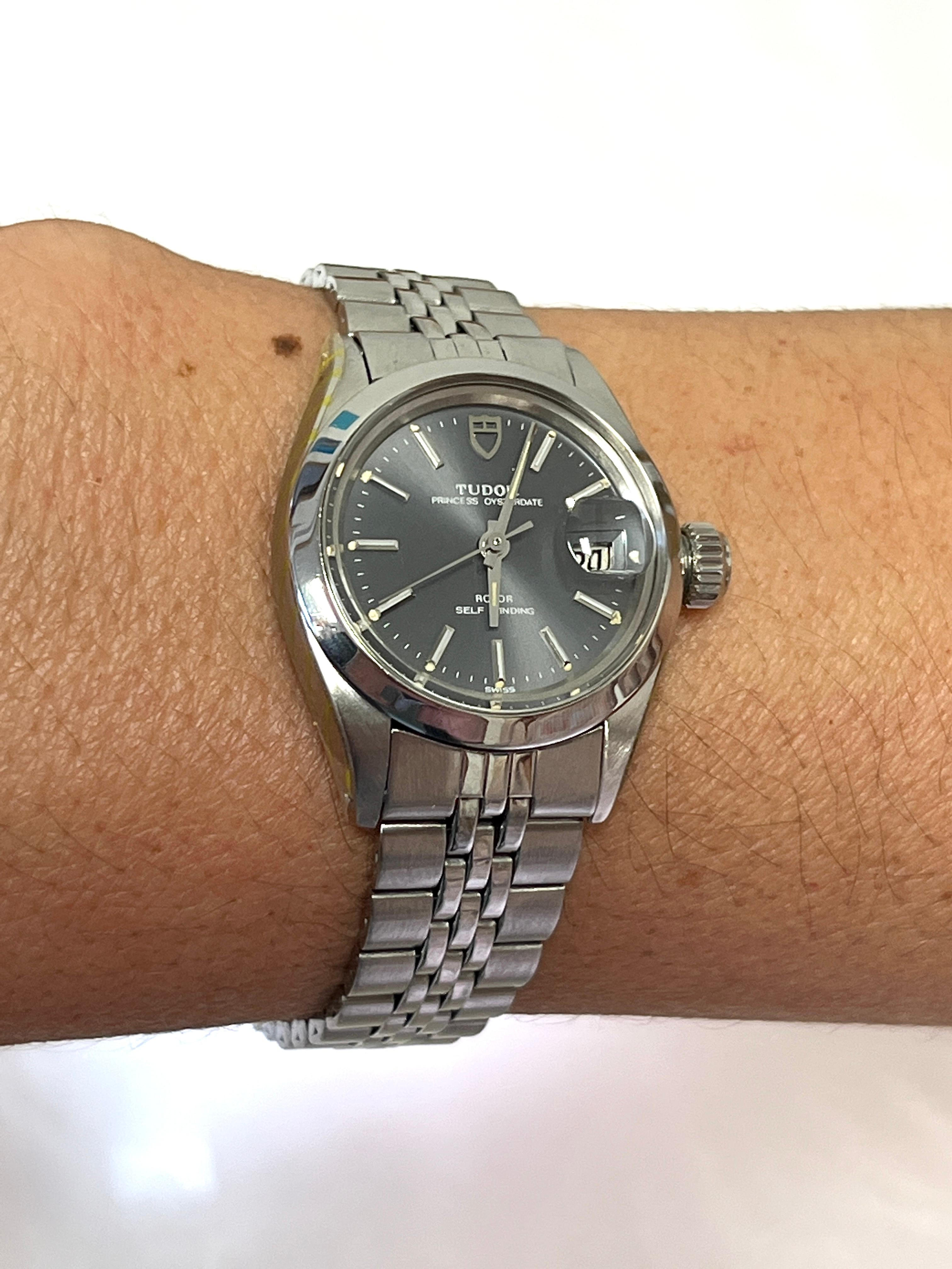 Tudor 25mm Princess OysterDate Self Winding Automatic with Jubilee Bracelet  In Excellent Condition For Sale In Miami, FL