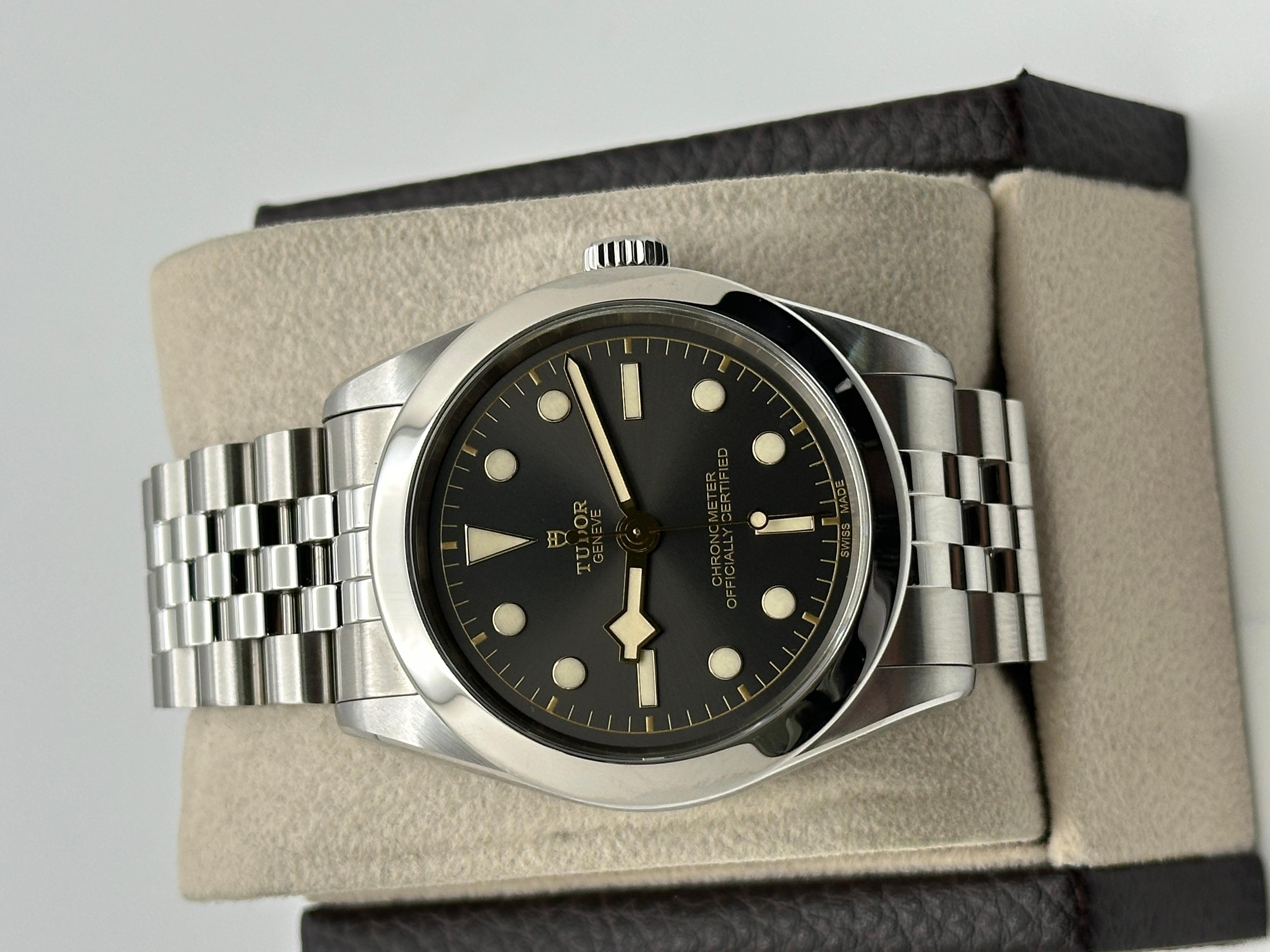 De los hombres Tudor 79660 Black Bay Uno 39 Acero inoxidable Caja Papel 2023 en venta