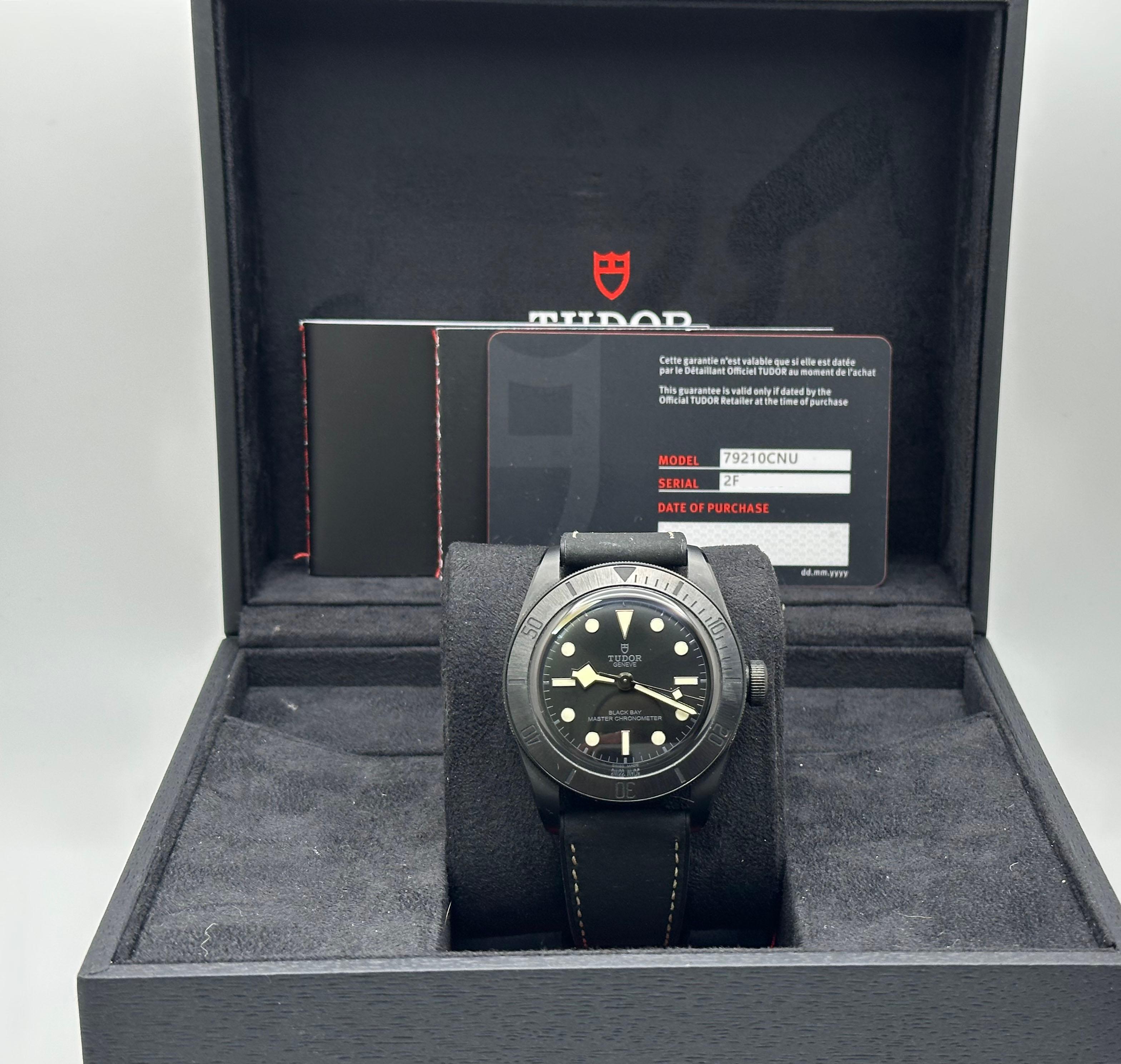 Tudor Black Bay 79210CNU Noir Ceramic Rubber Strap Box Paper 41mm en vente 6