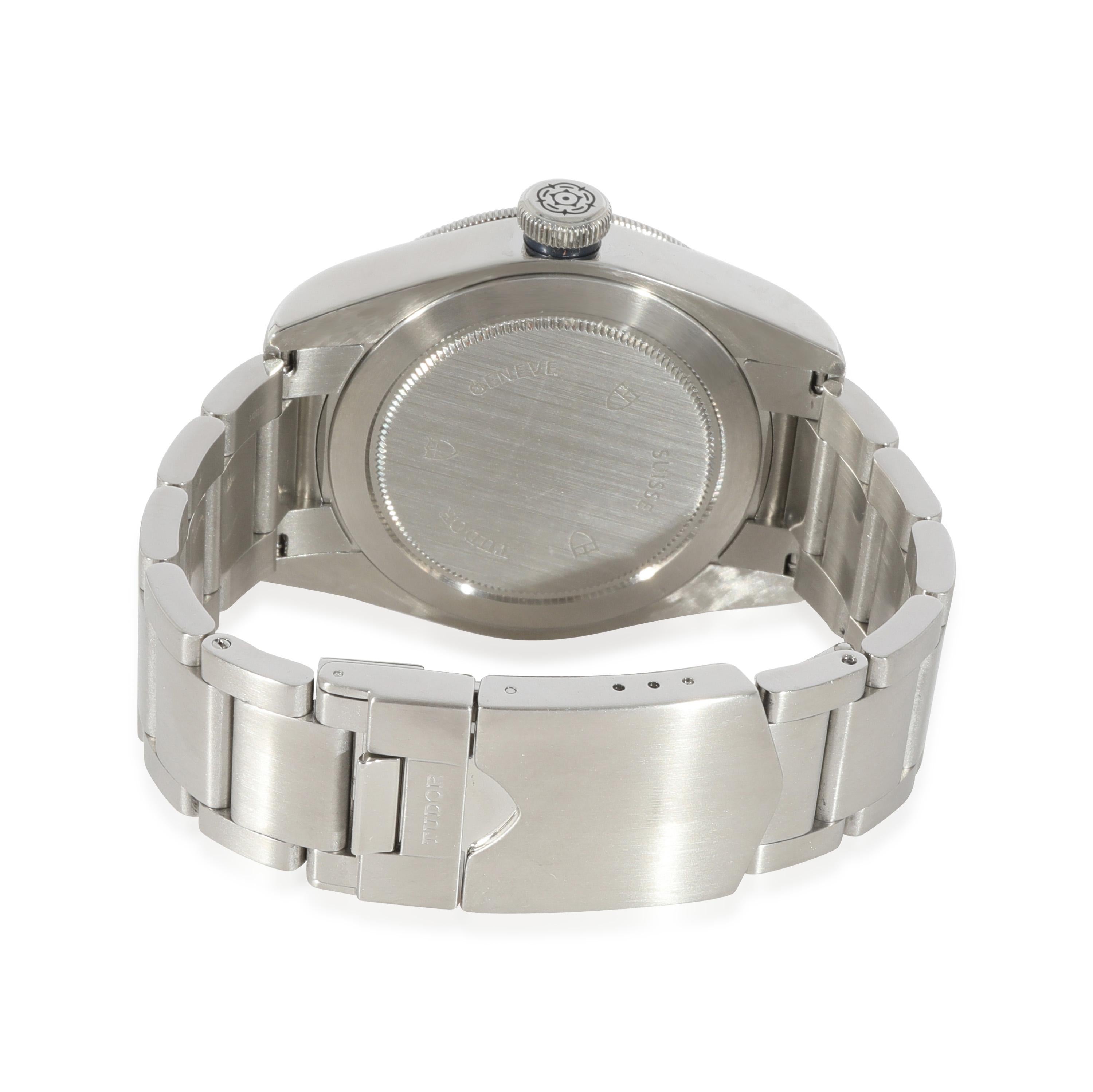 Tudor Black Bay 79220B Men's Watch in Stainless Steel For Sale at 1stDibs