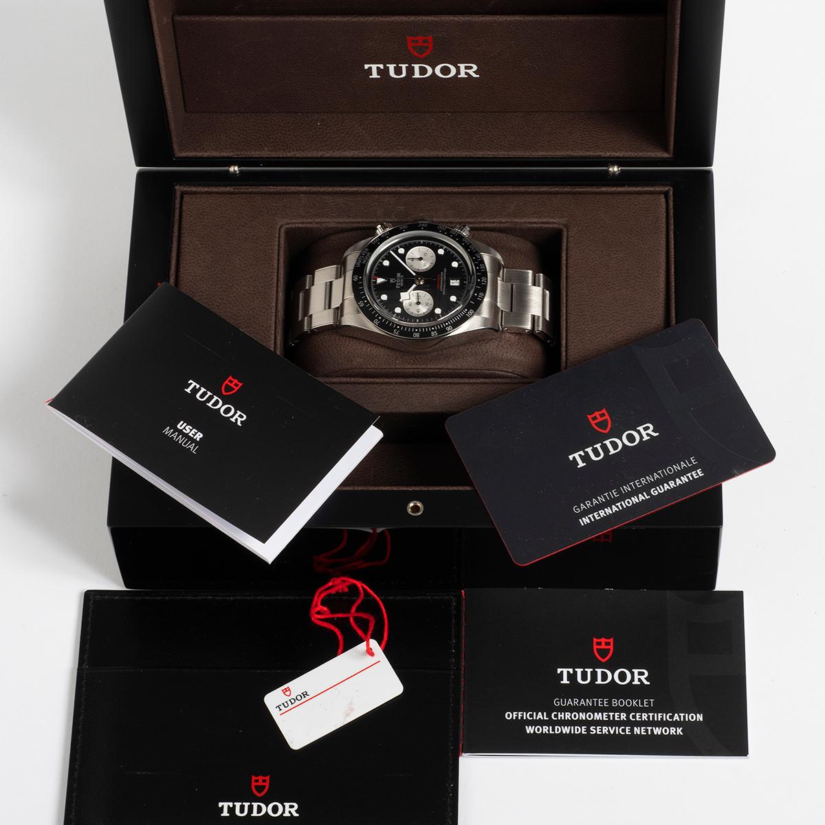 Our Tudor Black Bay Chronograph reference 79360N, with black panda dial and date features a 41mm stainless steel case and stainless steel bracelet, presented in excellent condition with only light signs of use overall. The clasp stickers are