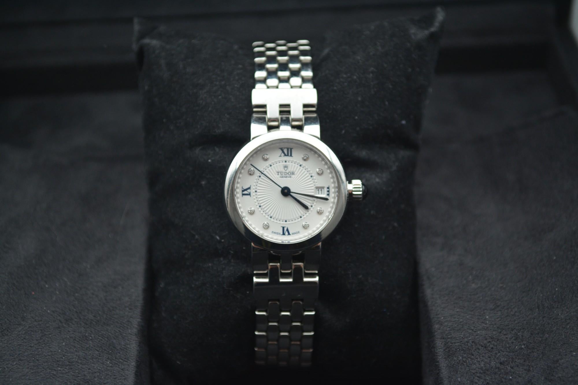 Tudor Clair De Rose Date 26mm Steel White Dial Box+Papers 2021 Ref: 35200 In Excellent Condition For Sale In București, București