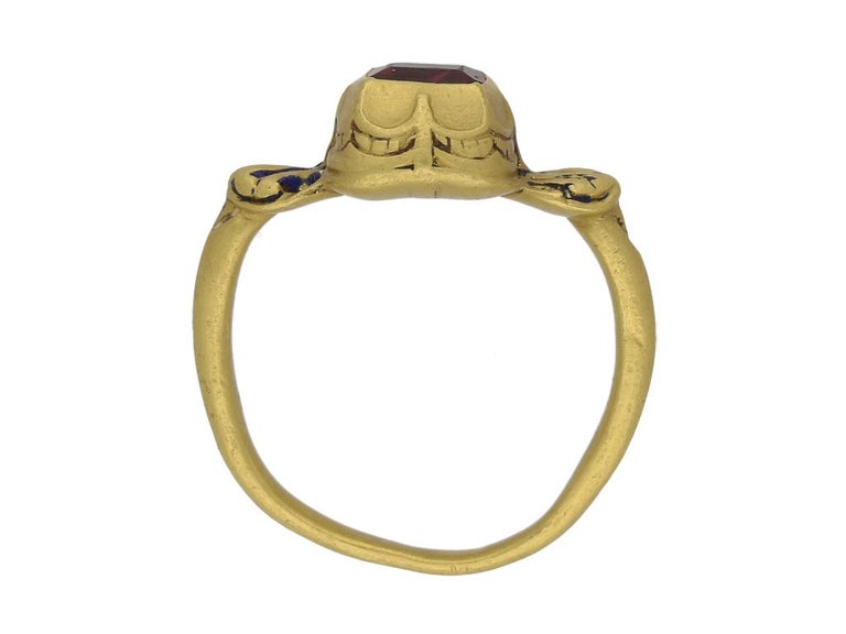 Square Cut Tudor Gold Spinel Set Ring, English, circa 16th Century For Sale
