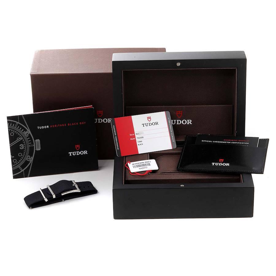 Tudor Heritage Montre pour homme en acier avec lunette bleu baie noire et lunette en acier 79230B Boîte Card 3
