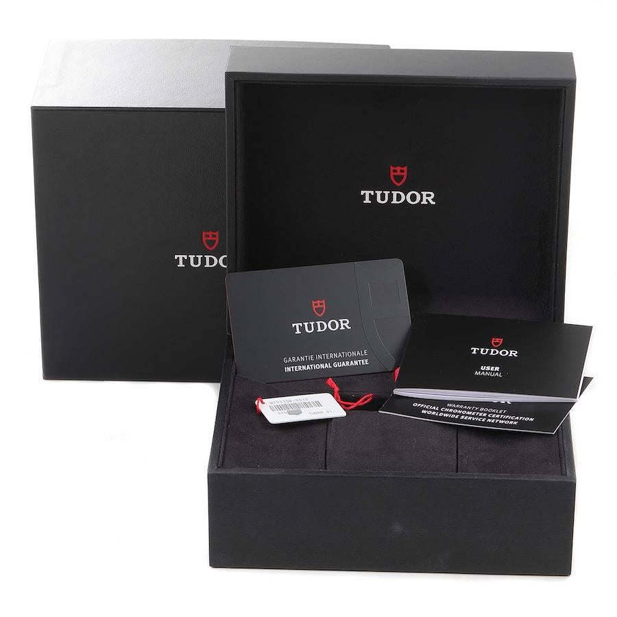 Tudor Heritage Montre noire Bay Bourgogne à lunette en acier pour hommes 79230 avec carte de boîte en vente 6