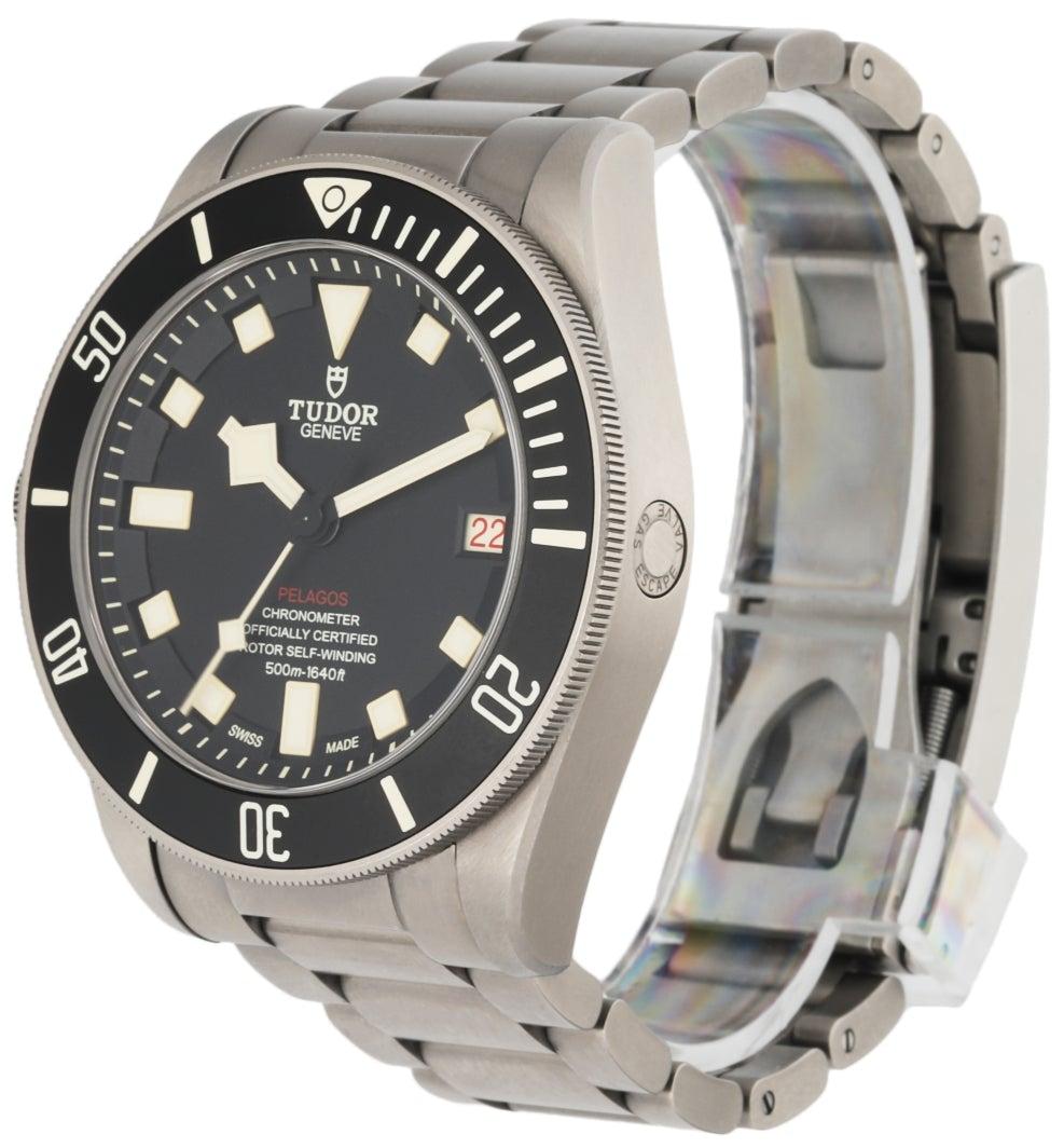 Tudor Pelagos 25600TN Titanium Men's Watch. 42mm titanium case and unidirectional bezel with white Arabic numerals. Black dial with white luminous hands and index hour markers. Minute marker around the outer dial. Date display at the 3 o'clock