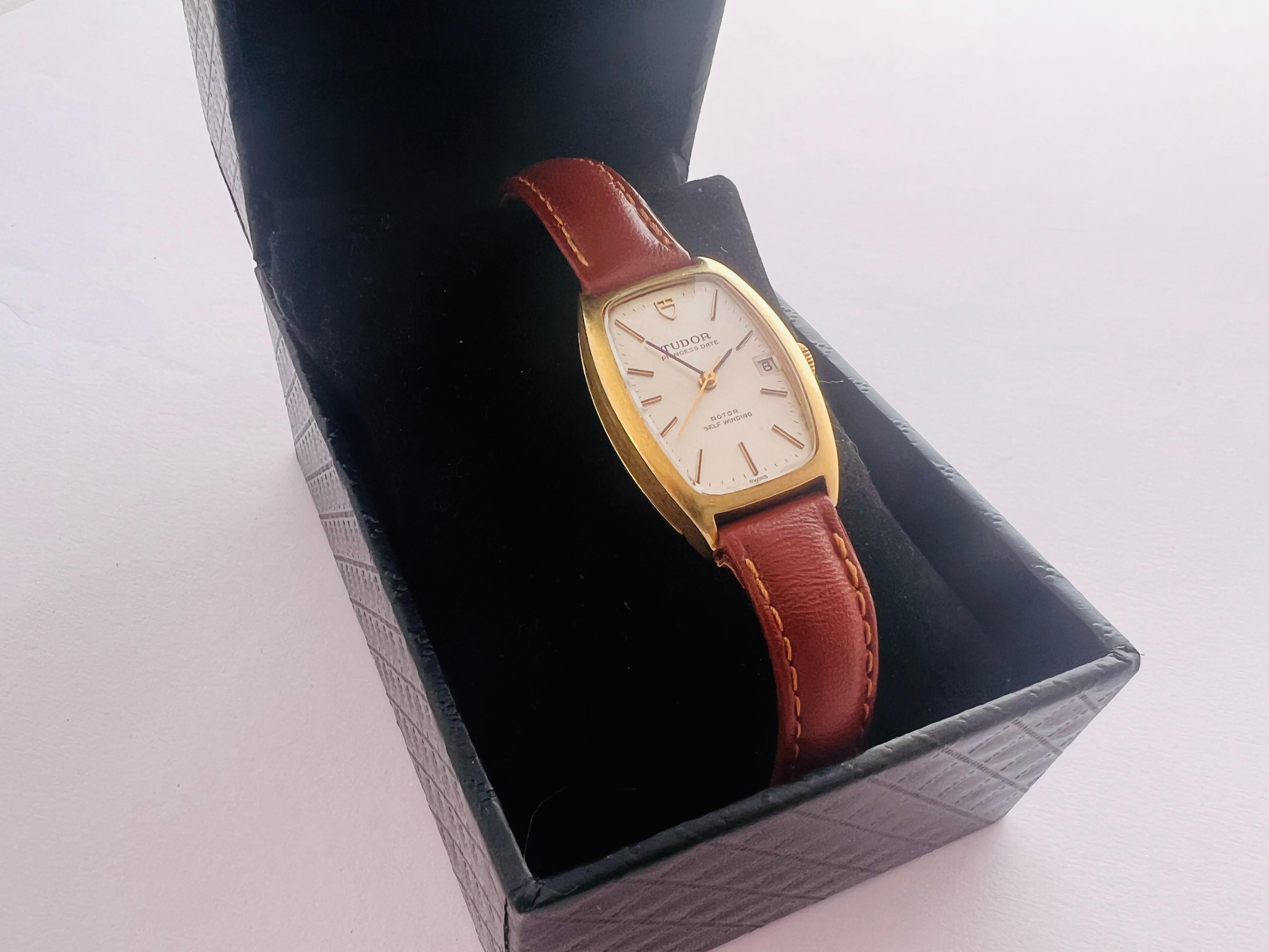 Tudor Princess Date Solid 18K Gold Rotor Yellow Gold Lady BY ROLEX Tank Watch For Sale 9