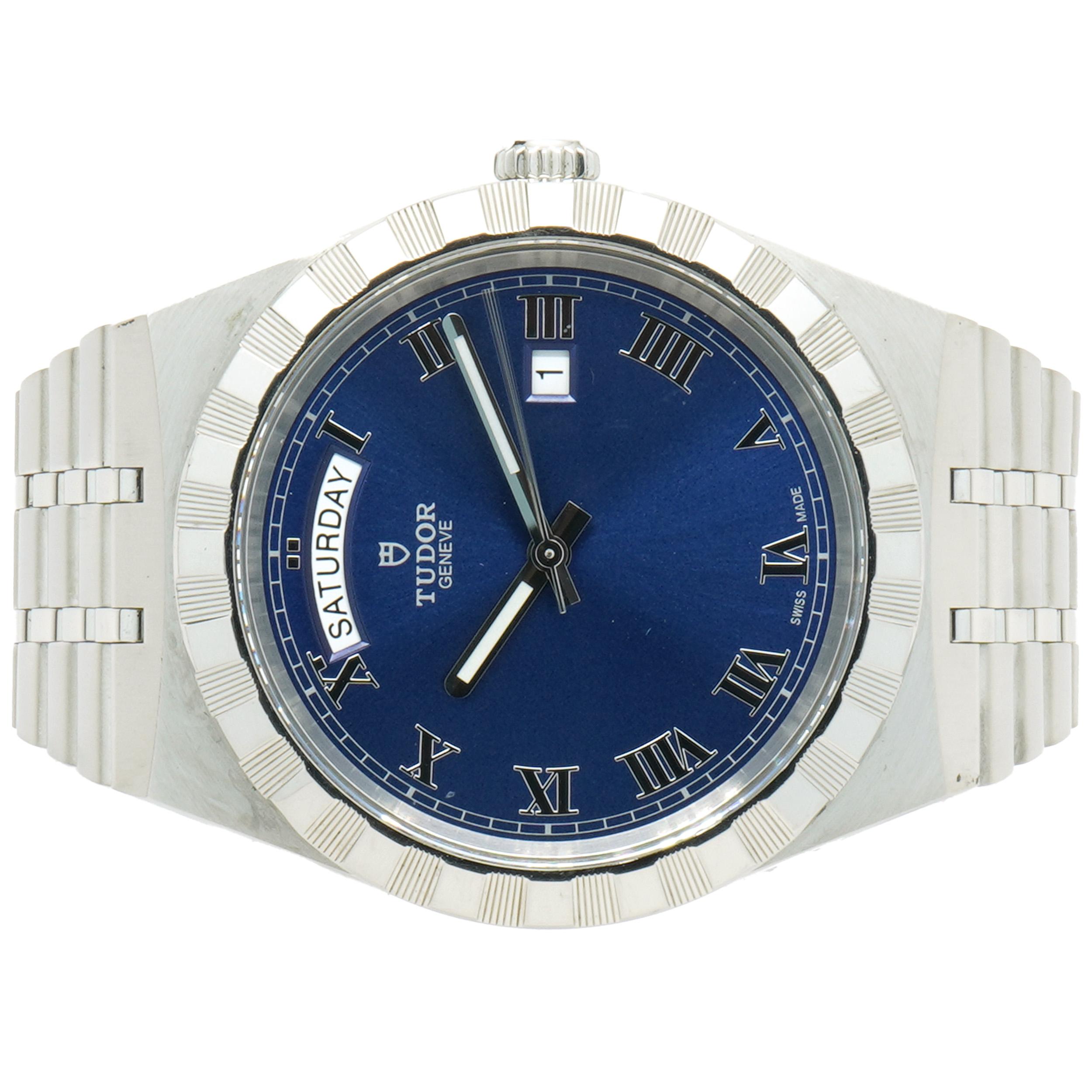 Movement: automatic
Function: hours, minutes, seconds, day, date
Case: 41mm stainless steel case, engine turned bezel
Dial: blue roman
Band: stainless steel bracelet, integrated clasp
Serial #: 2D01XXX
Reference #: 28600

Complete with original box