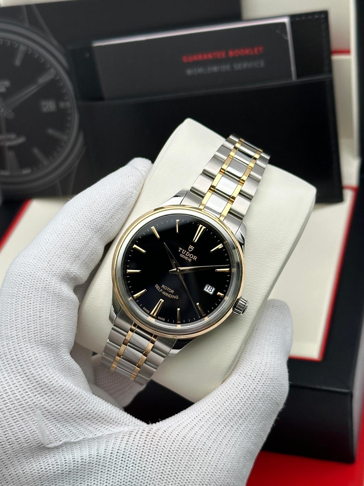 Tudor Style 38mm 18K Yellow Gold Steel Black Dial Automatic Watch 12503-0003 en vente 3