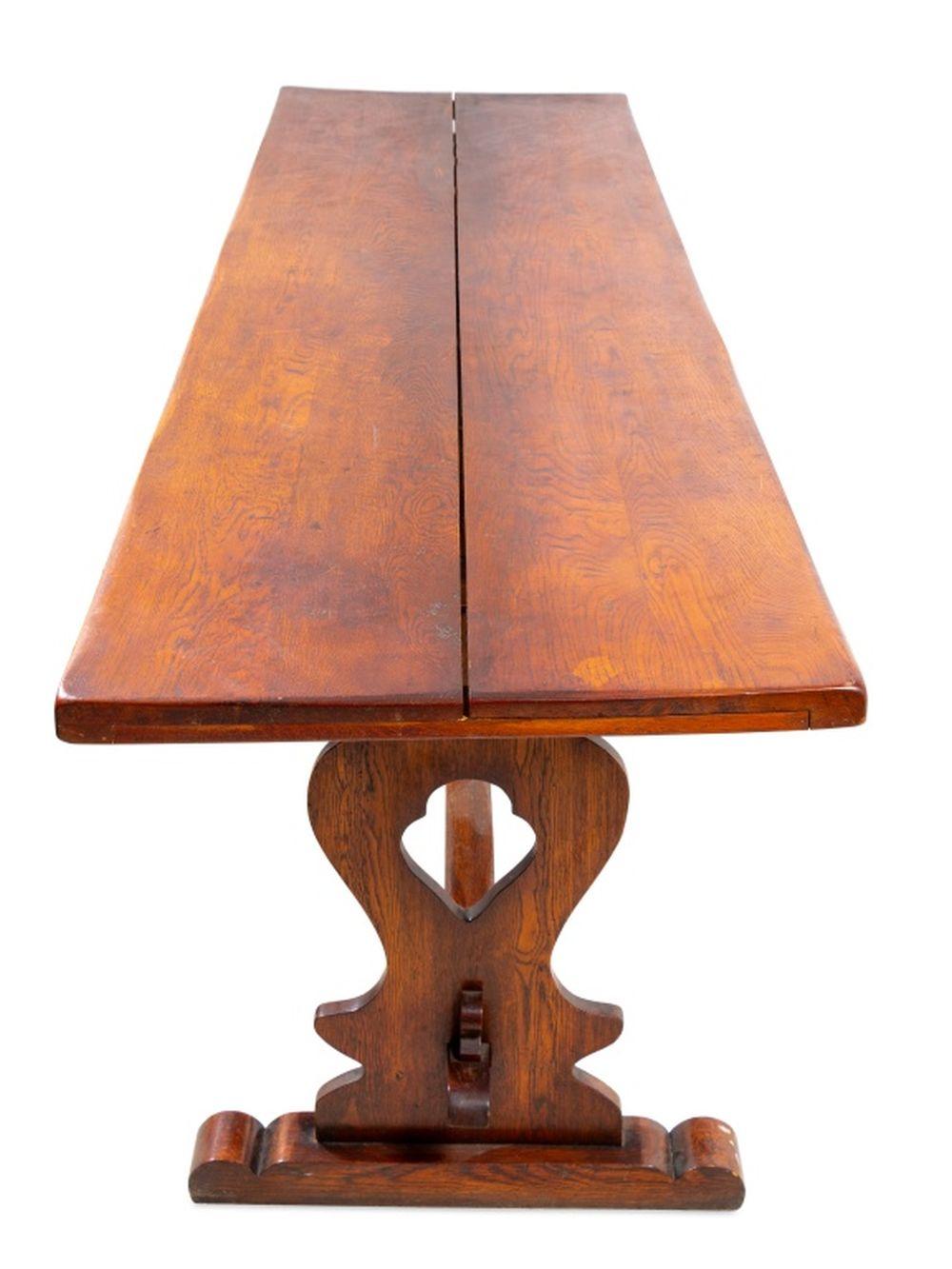 Tudor Style Oak Refectory Table In Good Condition For Sale In Astoria, NY