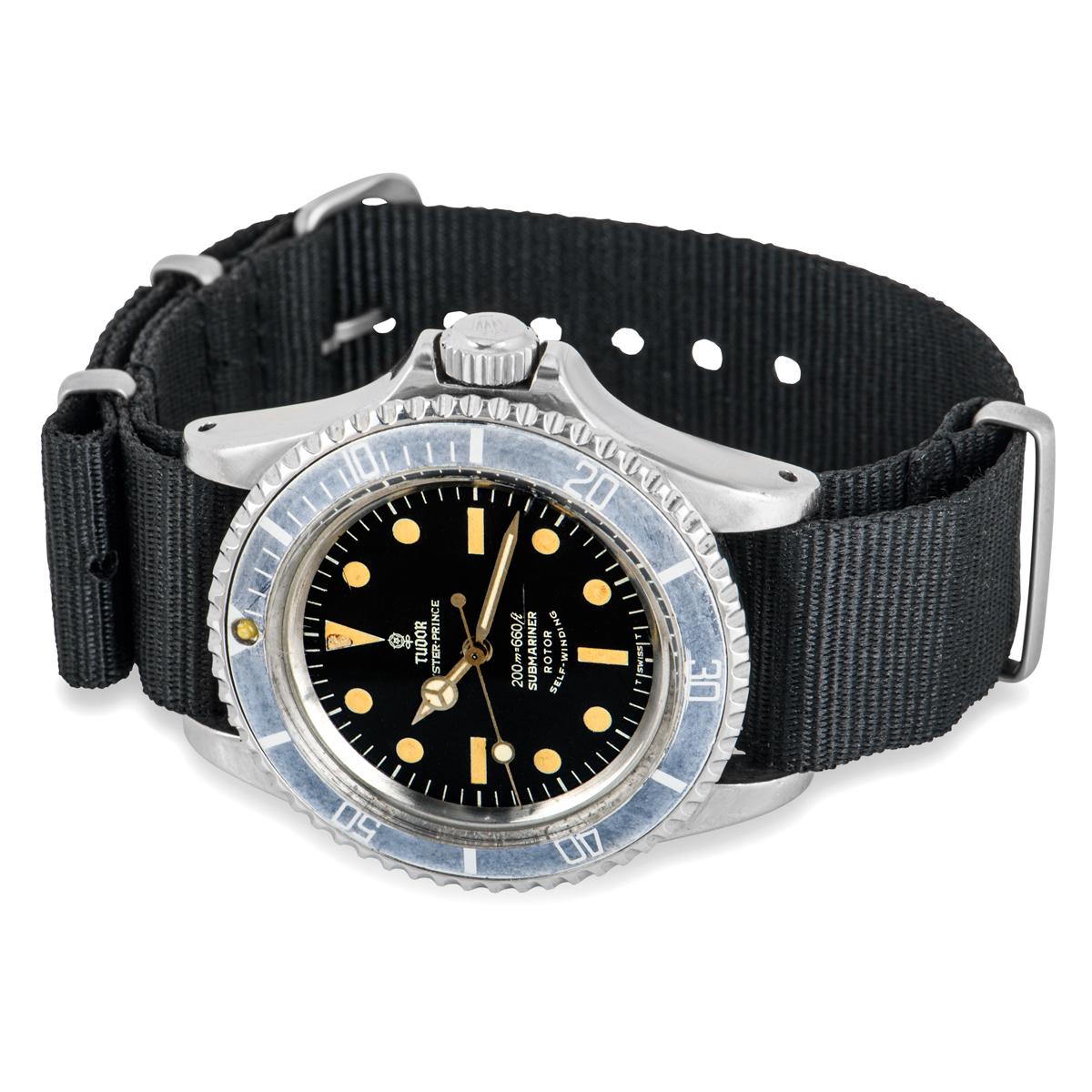 Tudor Vintage Submariner 7928 Watch In Excellent Condition For Sale In London, GB