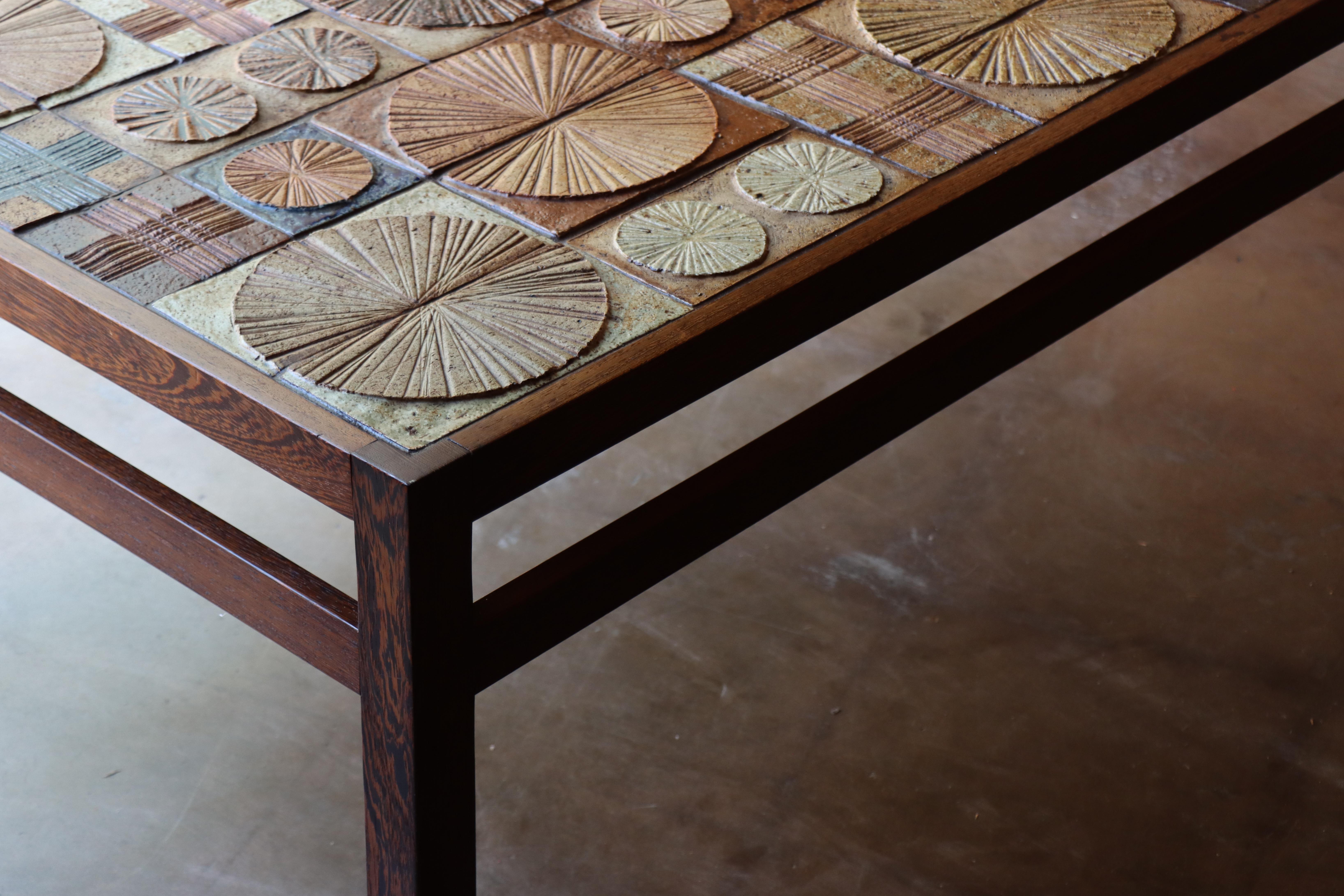 Table basse en carreaux de céramique Tue Poulsen en wengé, modernité danoise, années 1960 en vente 7