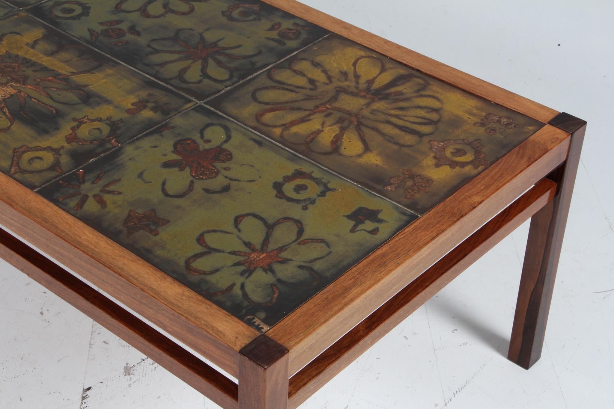 Fin du 20e siècle Table basse Tue Poulsen en bois de rose et carreaux de grès, Danemark, années 1970 en vente