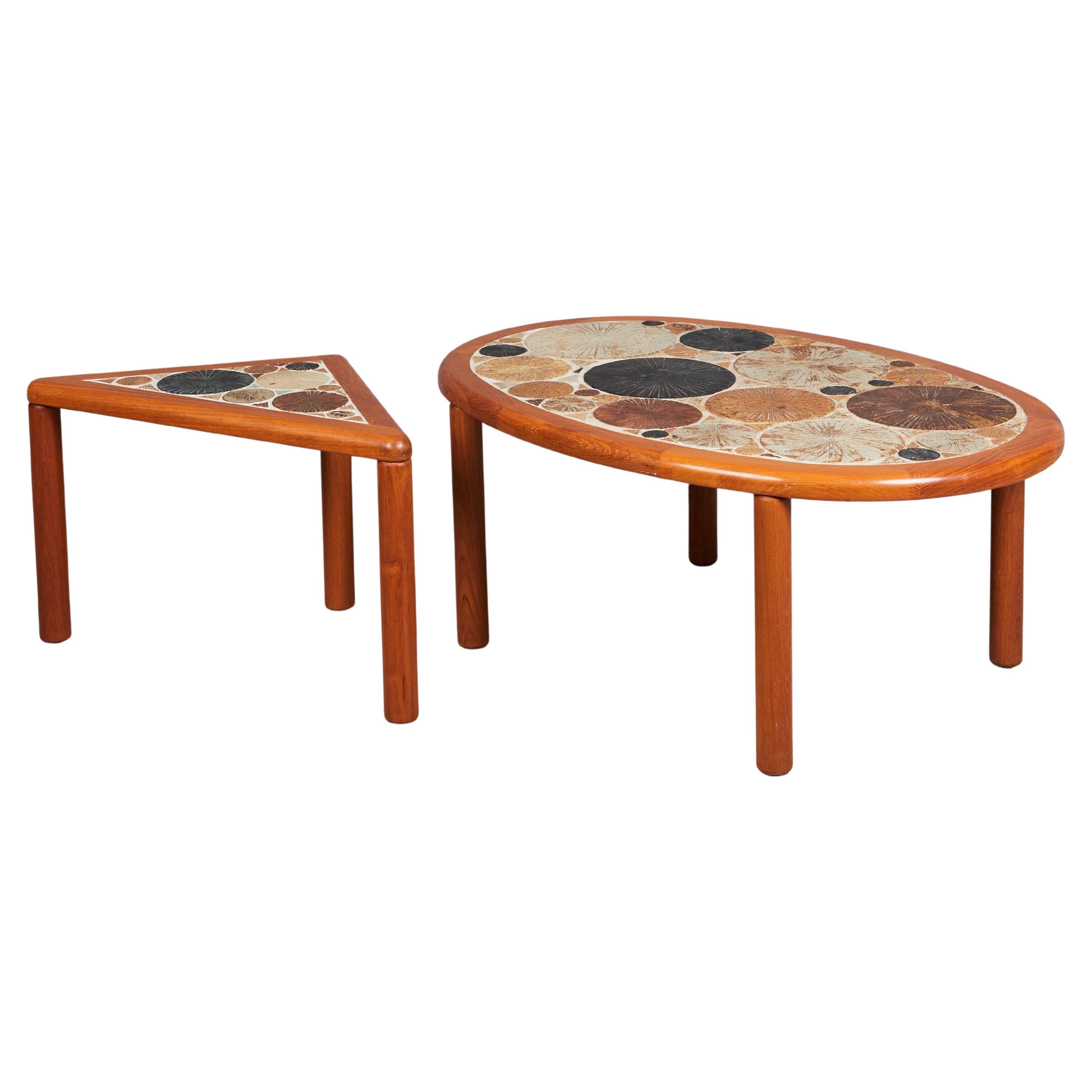 Tue Poulsen Couchtisch  Dreiecksform  Haslev Dänemark 1960  Unterzeichnet