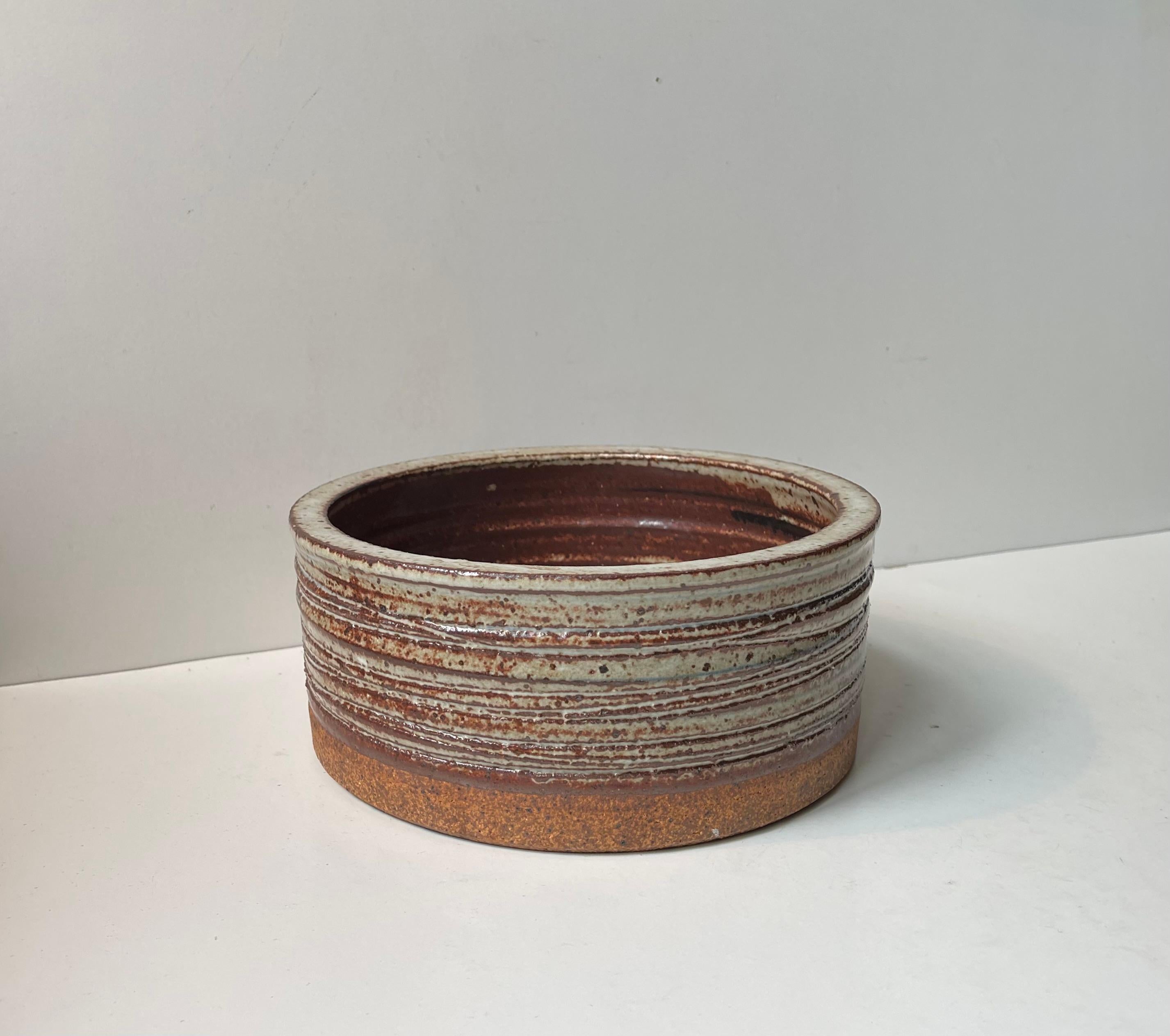 Tue Poulsen Gres smaltato danese moderno con spirale, anni '70 in vendita 1