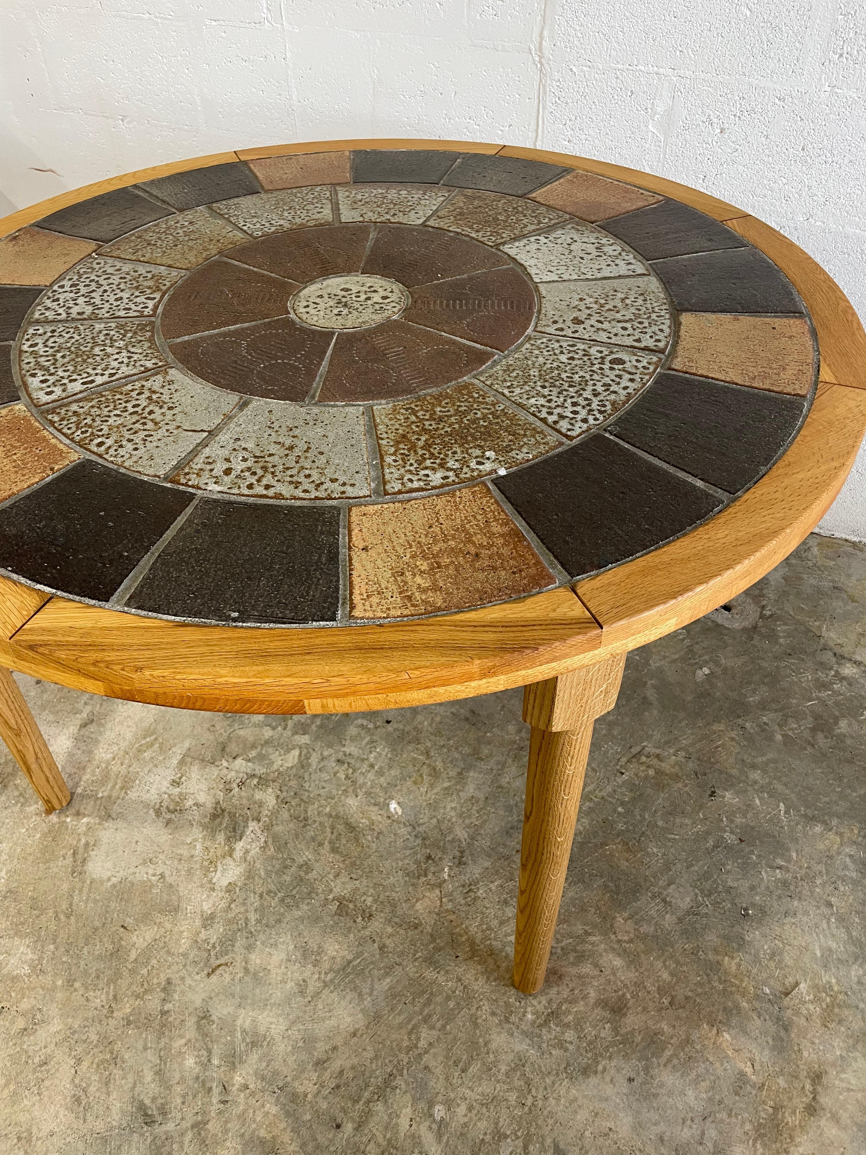 Ceramica Tavolo da caffè o da colazione moderno danese in Oak e piastrelle di Tue Poulsen in vendita