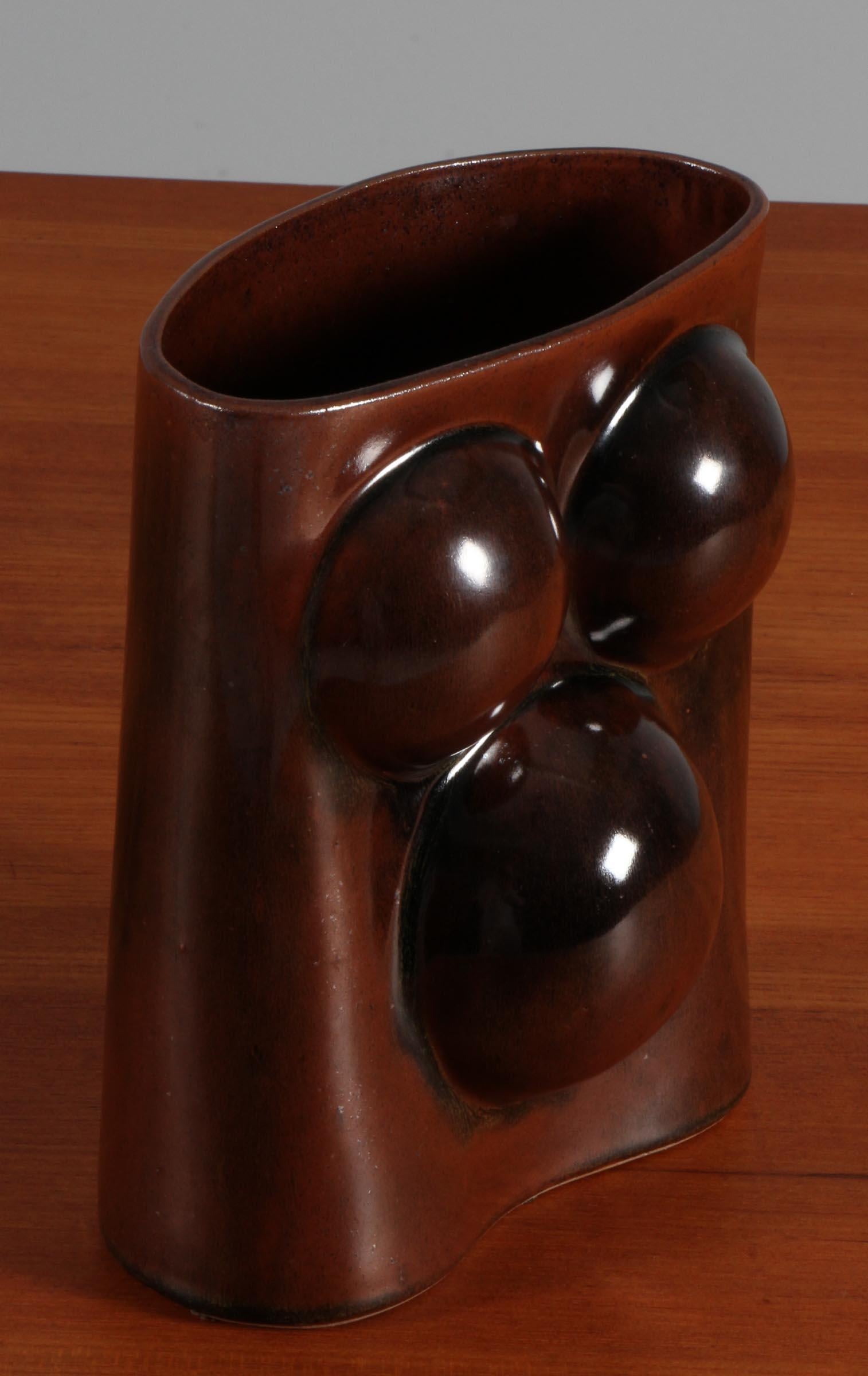 Tue Poulsen per Knabstrup, vaso in ceramica smaltata.