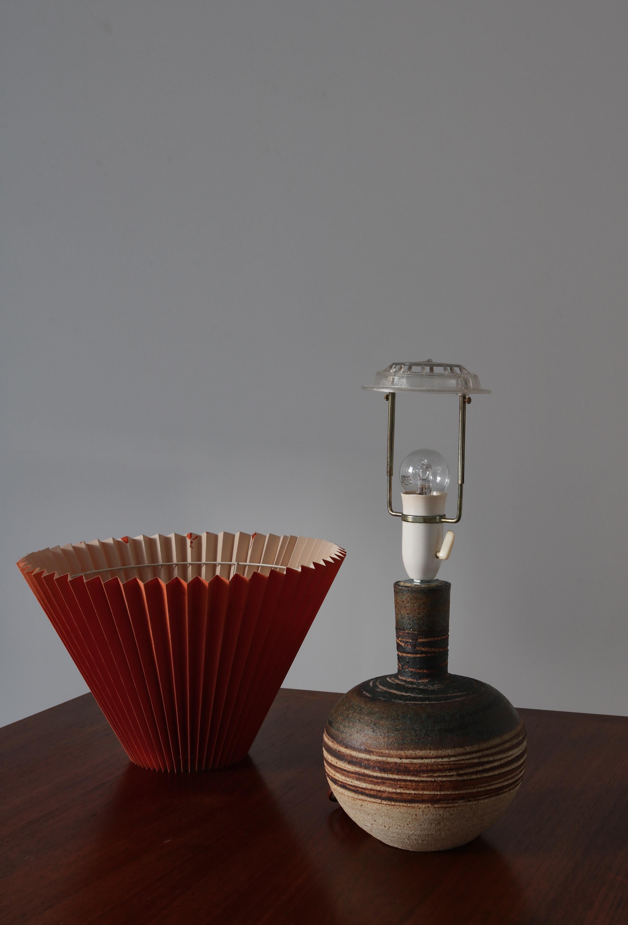 Tue Poulsen Table Lamp Scandinavian Modern Ceramic in Earth Colors, 1960s For Sale 4