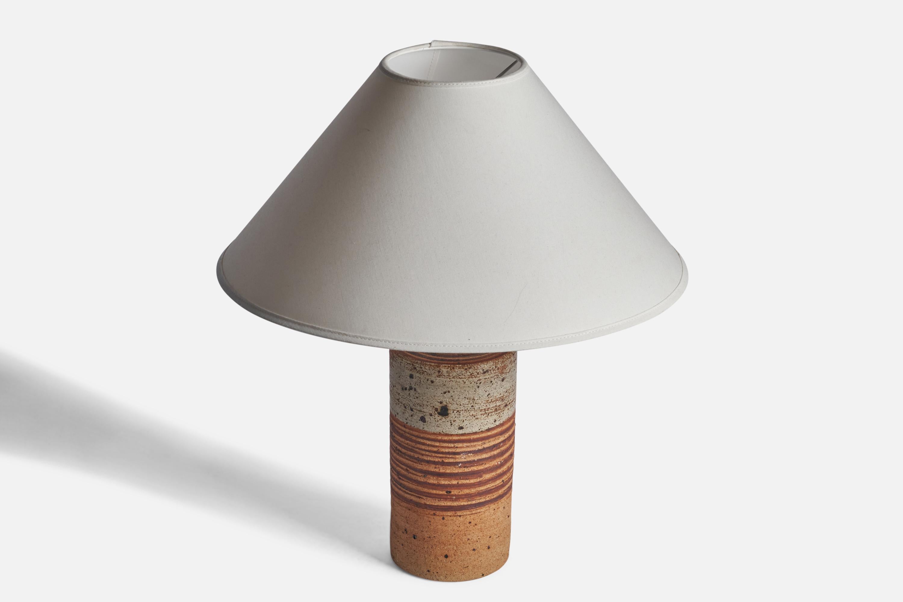 Mid-Century Modern Tue Poulsen, Table Lamp, Stoneware, Denmark, 1960s For Sale