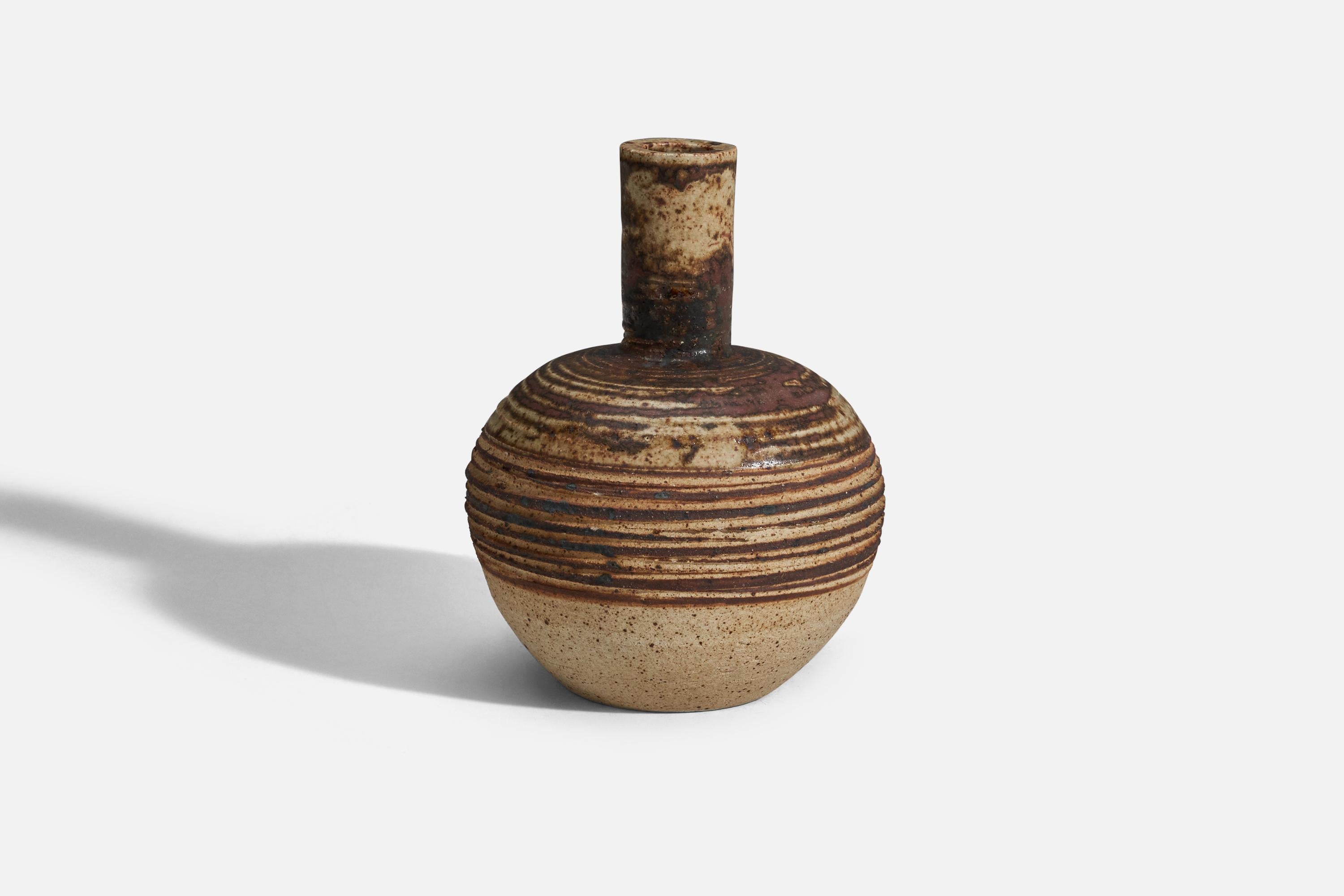 A brown glazed stoneware vase designed and produced by Tue Poulsen, Denmark, 1970s.