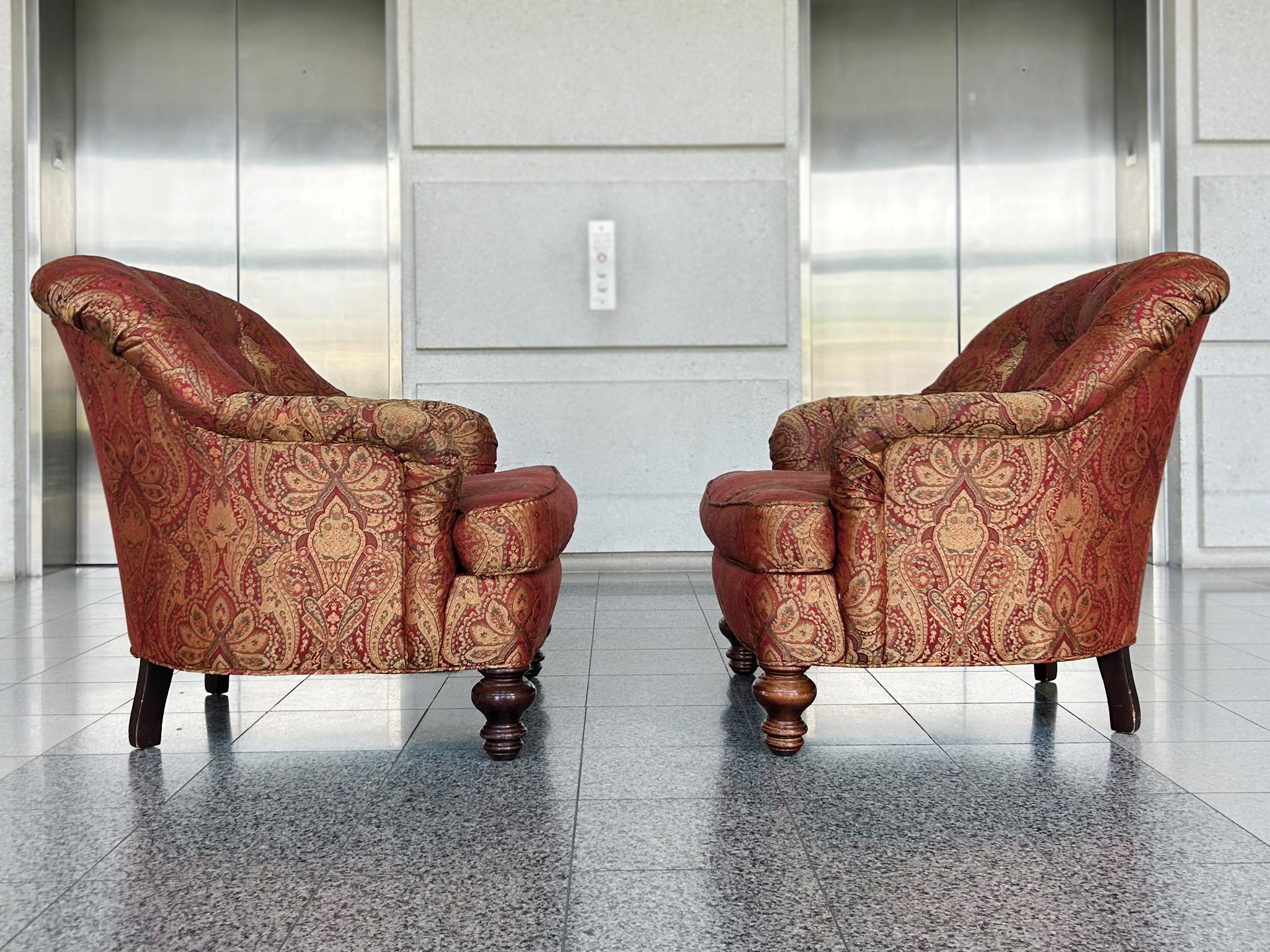 20th Century Tufted Arm Chairs & Ottoman in the Style of George Smith - A Set of 3 For Sale