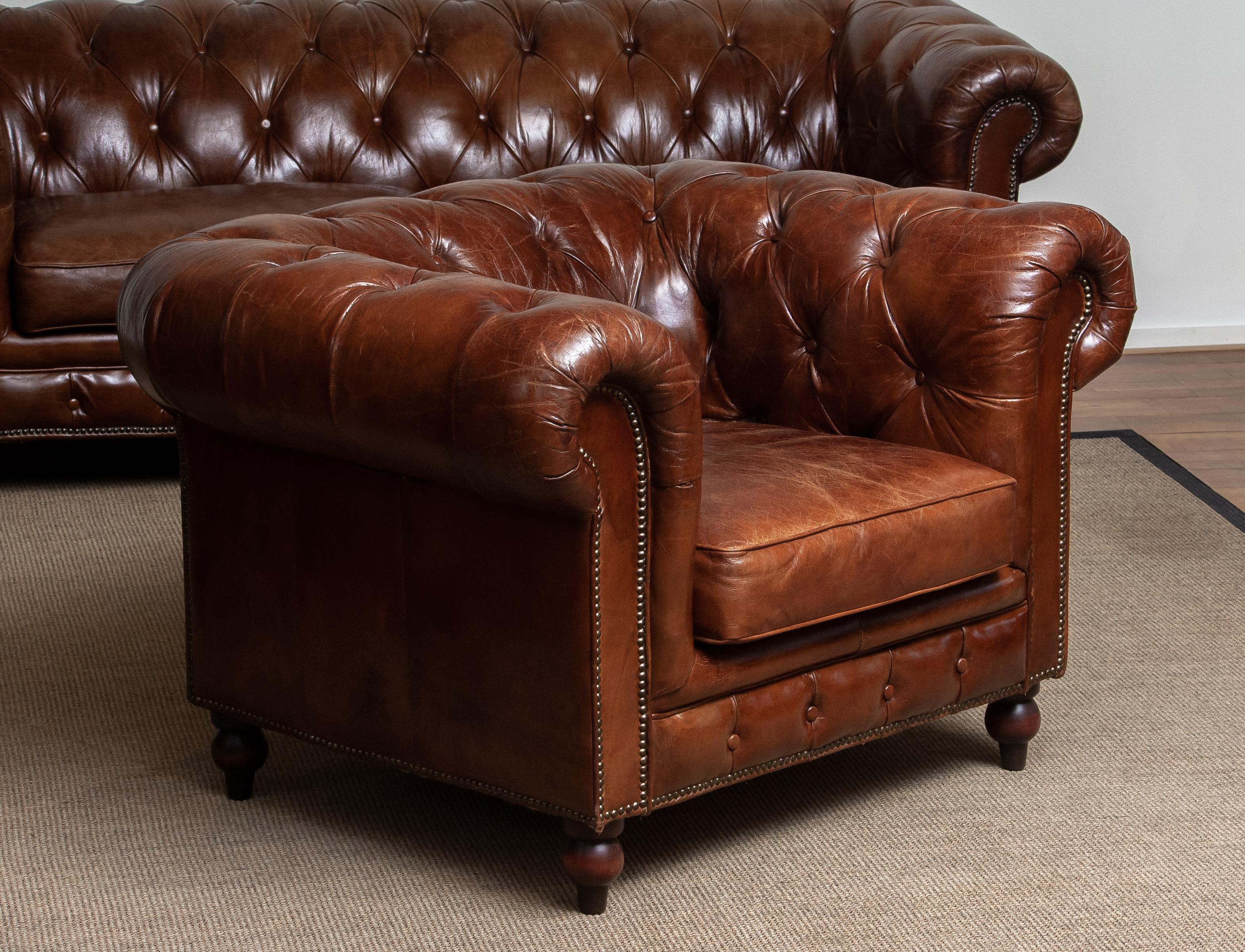 Tufted Brown Leather Chesterfield Sofa and Arm / Lounge Chair In Good Condition In Silvolde, Gelderland