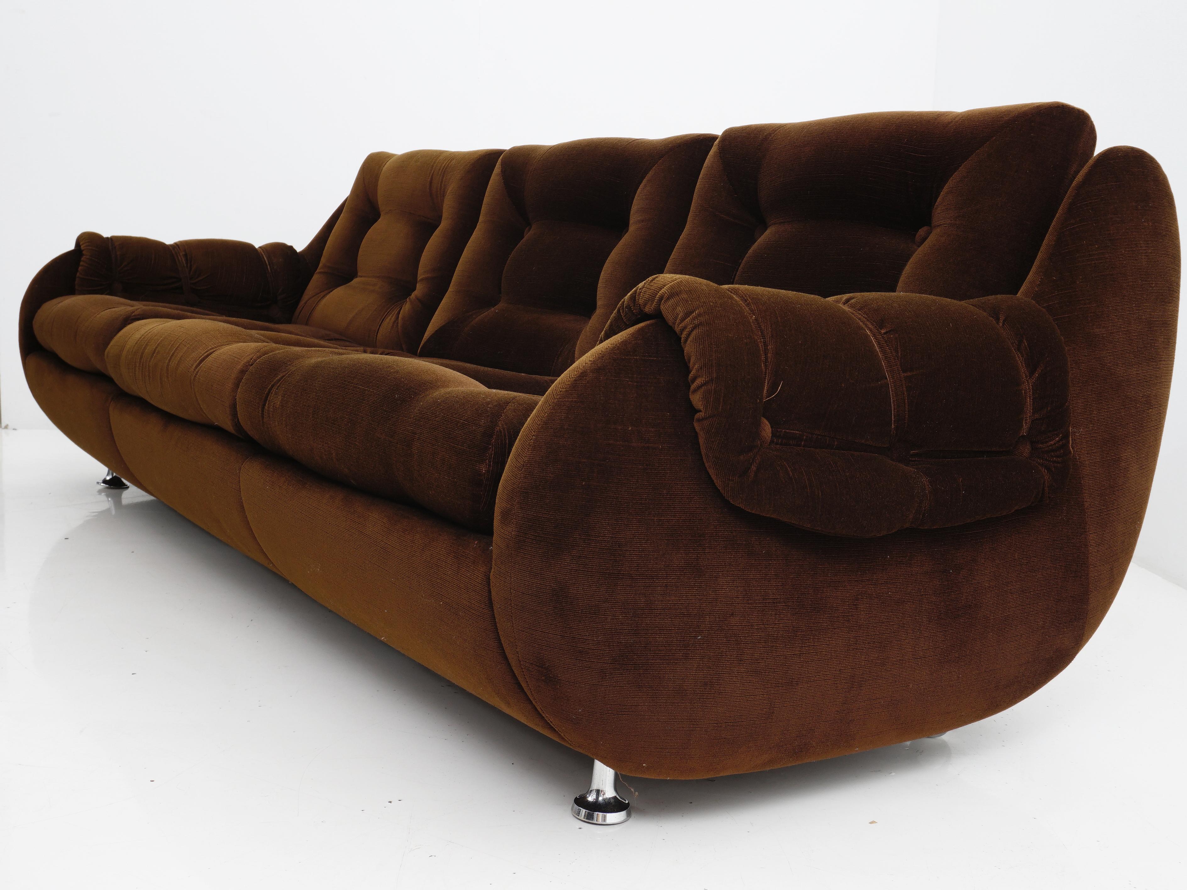 Tufted Brown Velvet Sofa, 1970s In Good Condition In Philadelphia, PA