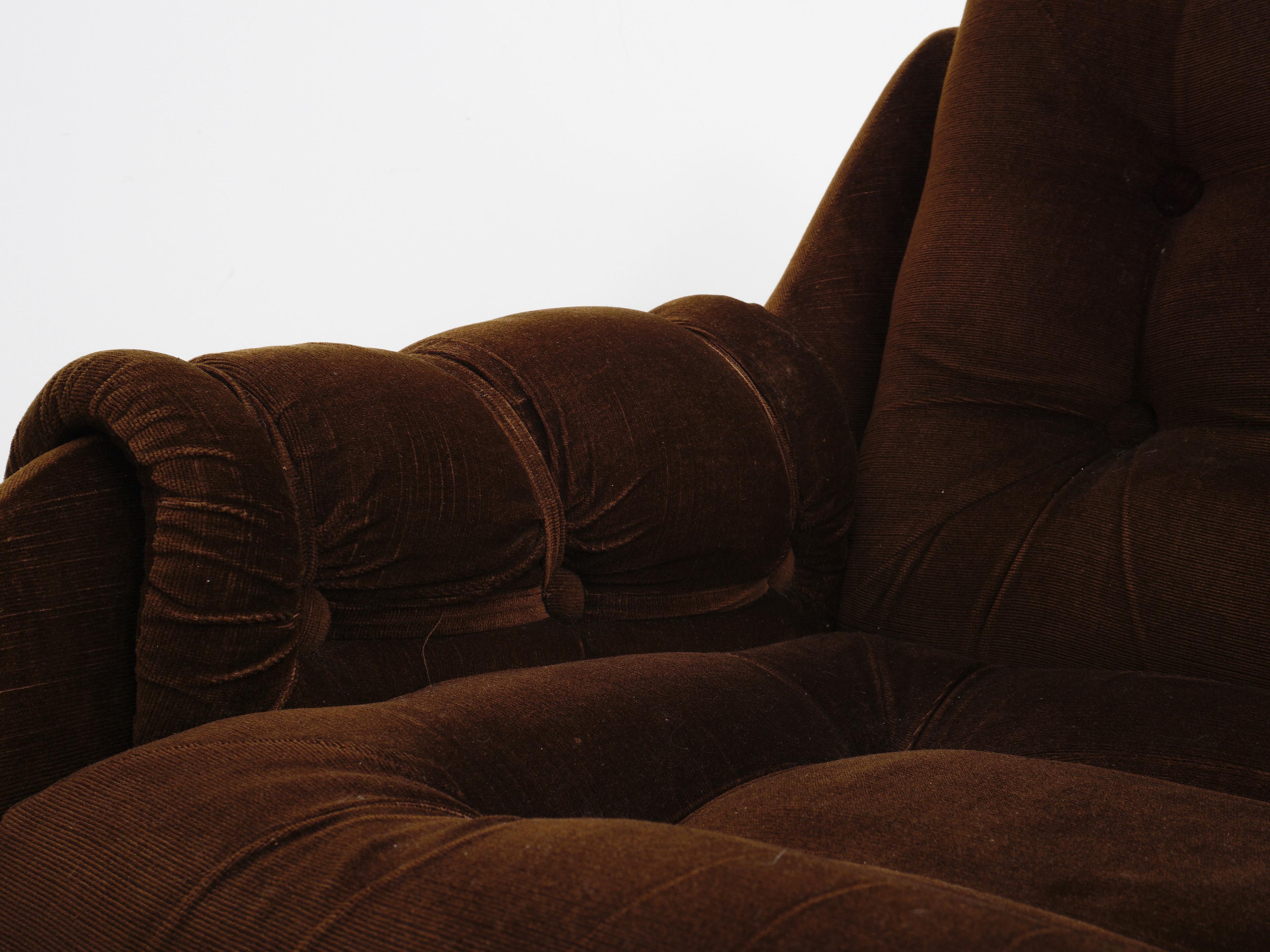 Tufted Brown Velvet Sofa, 1970s 3