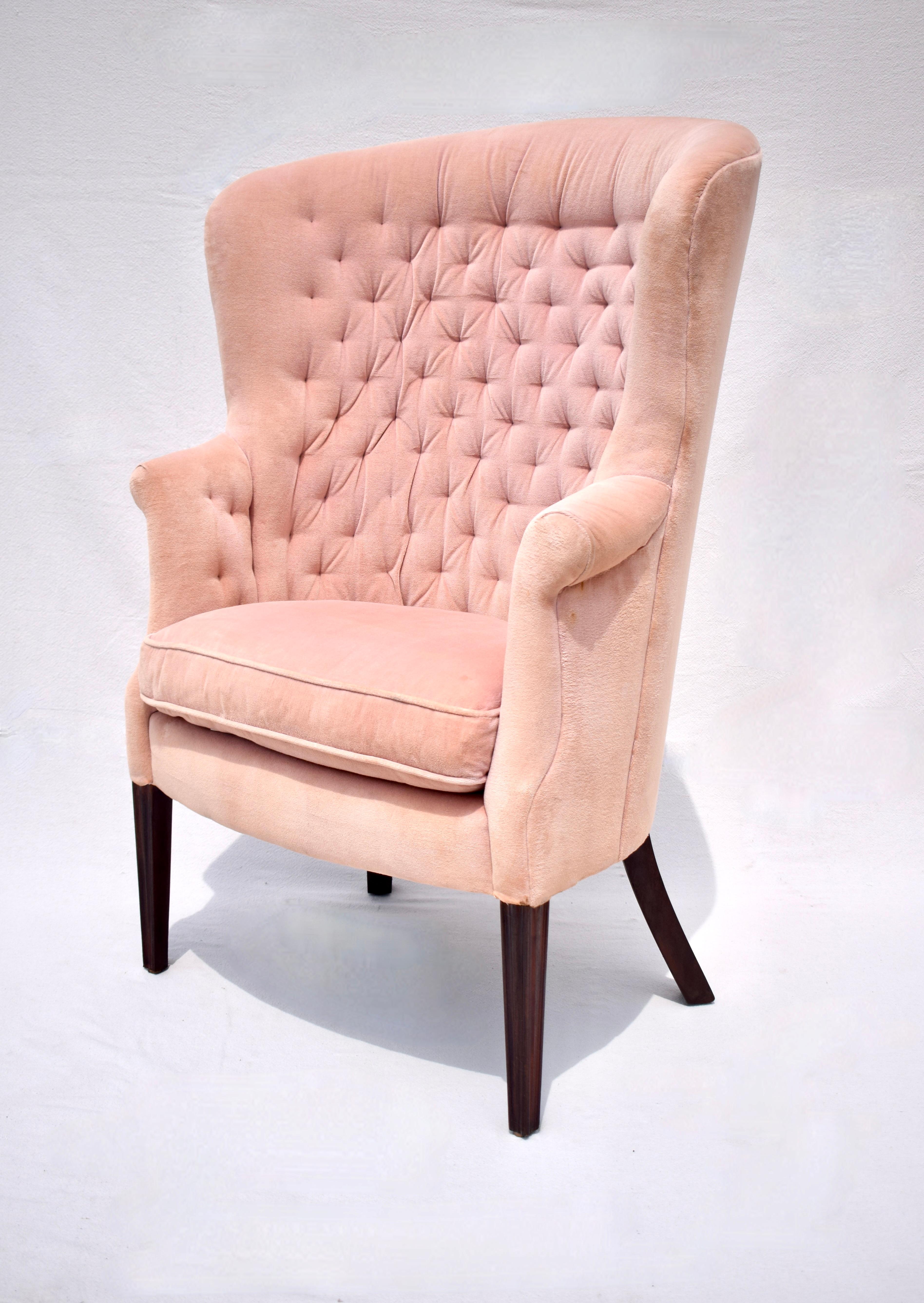 Contemporary Tufted Curved Back Wing Chair For Sale