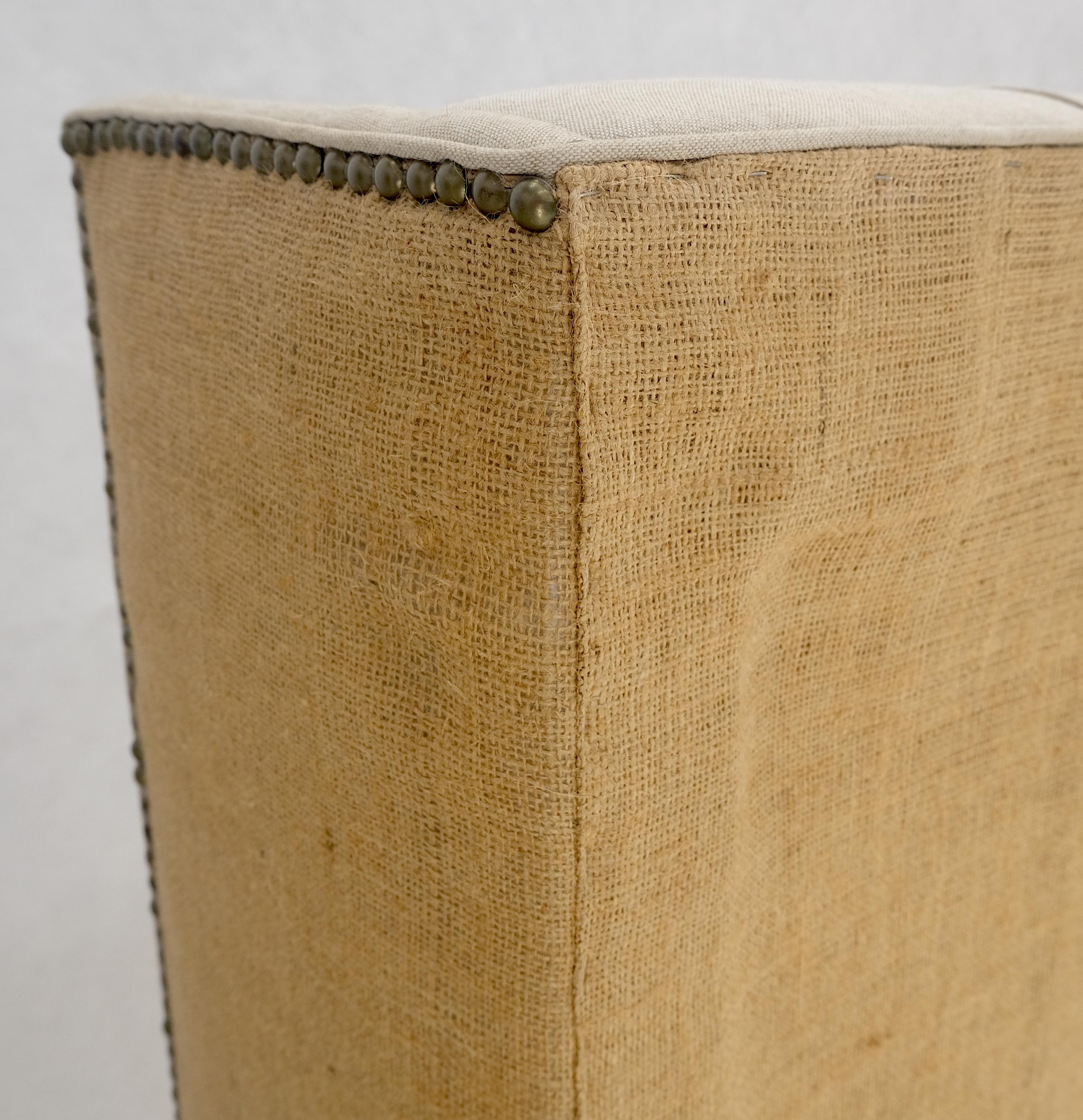Tufted Custom Oatmeal Linen Upholstery King Size Wing Headboard King Size Bed For Sale 4
