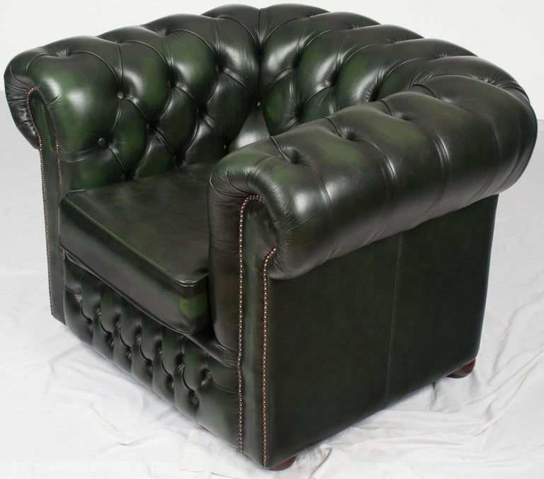 Tufted Green Leather Chesterfield Club Armchair at 1stDibs