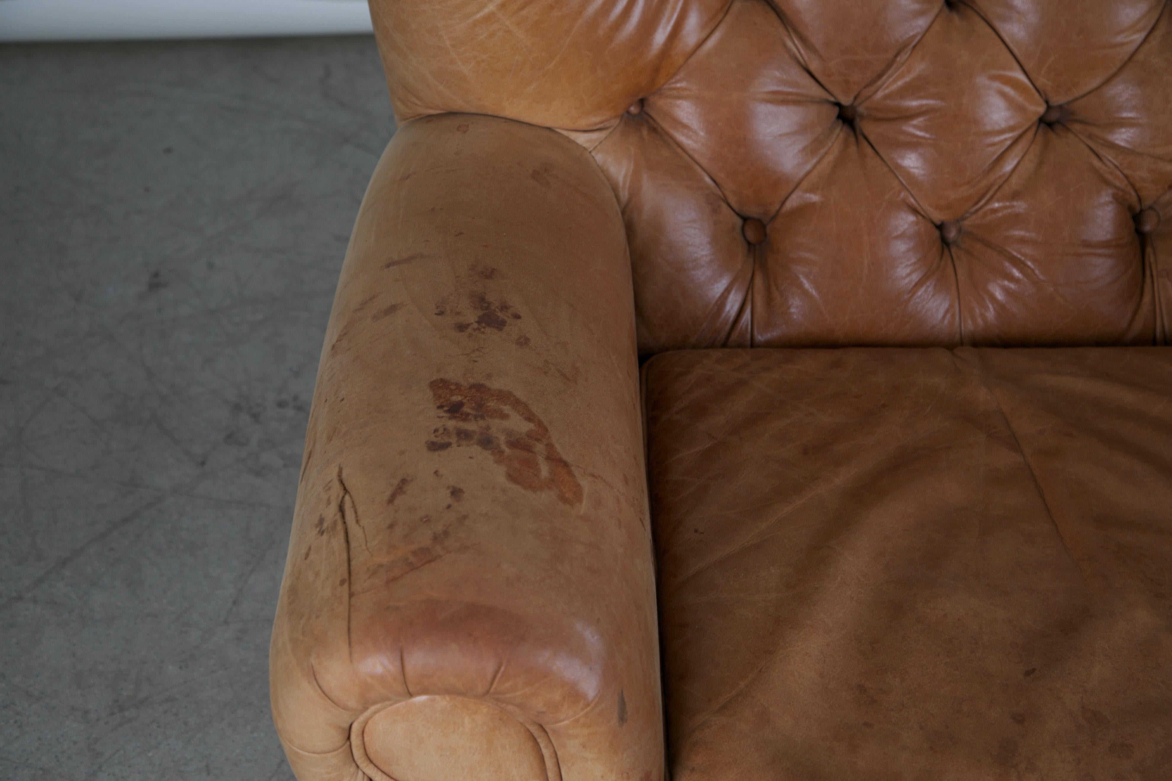 Tufted Leather Armchair and Ottoman in the Style of Ralph Lauren 9