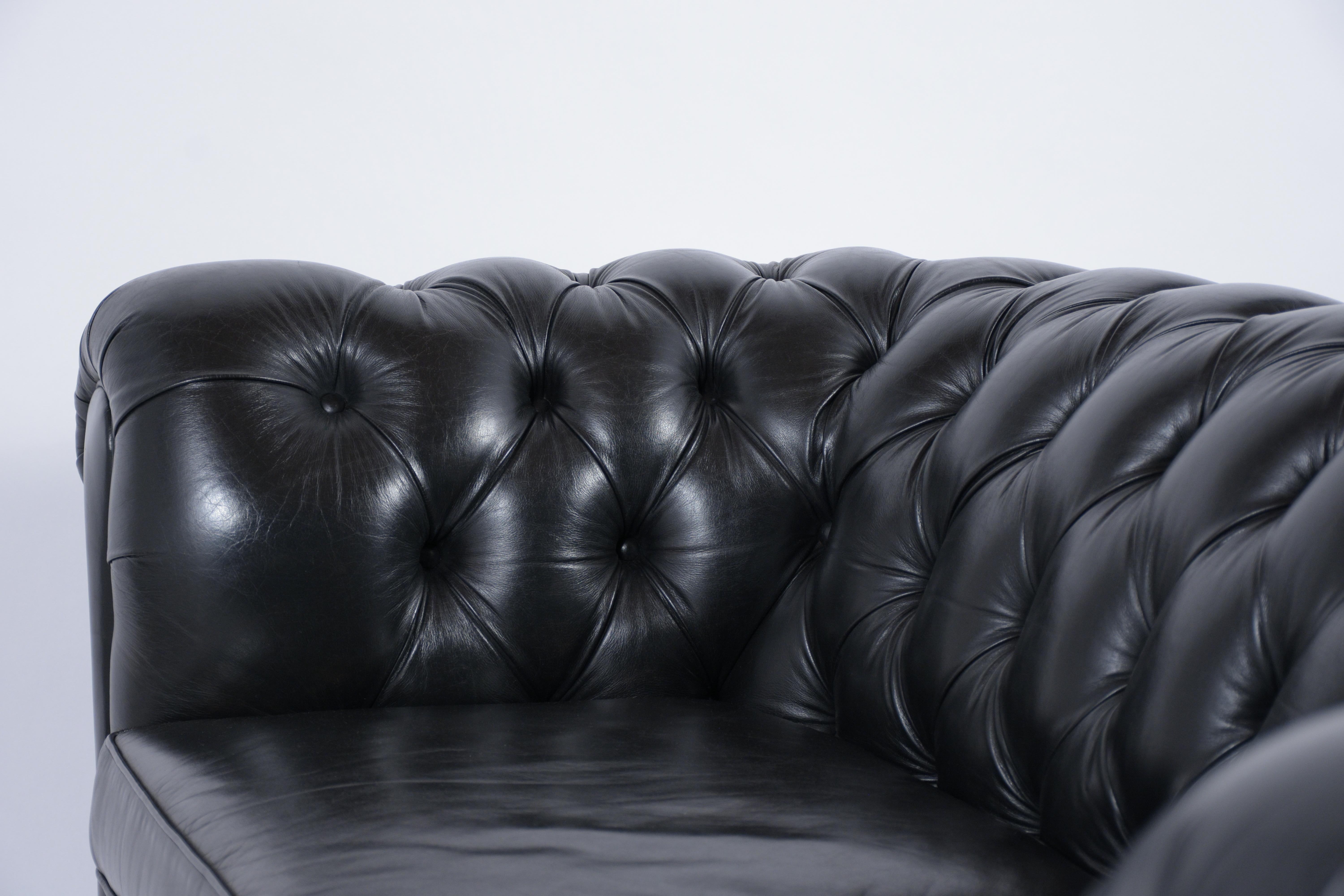 Chesterfield Tufted Leather Sofa 4