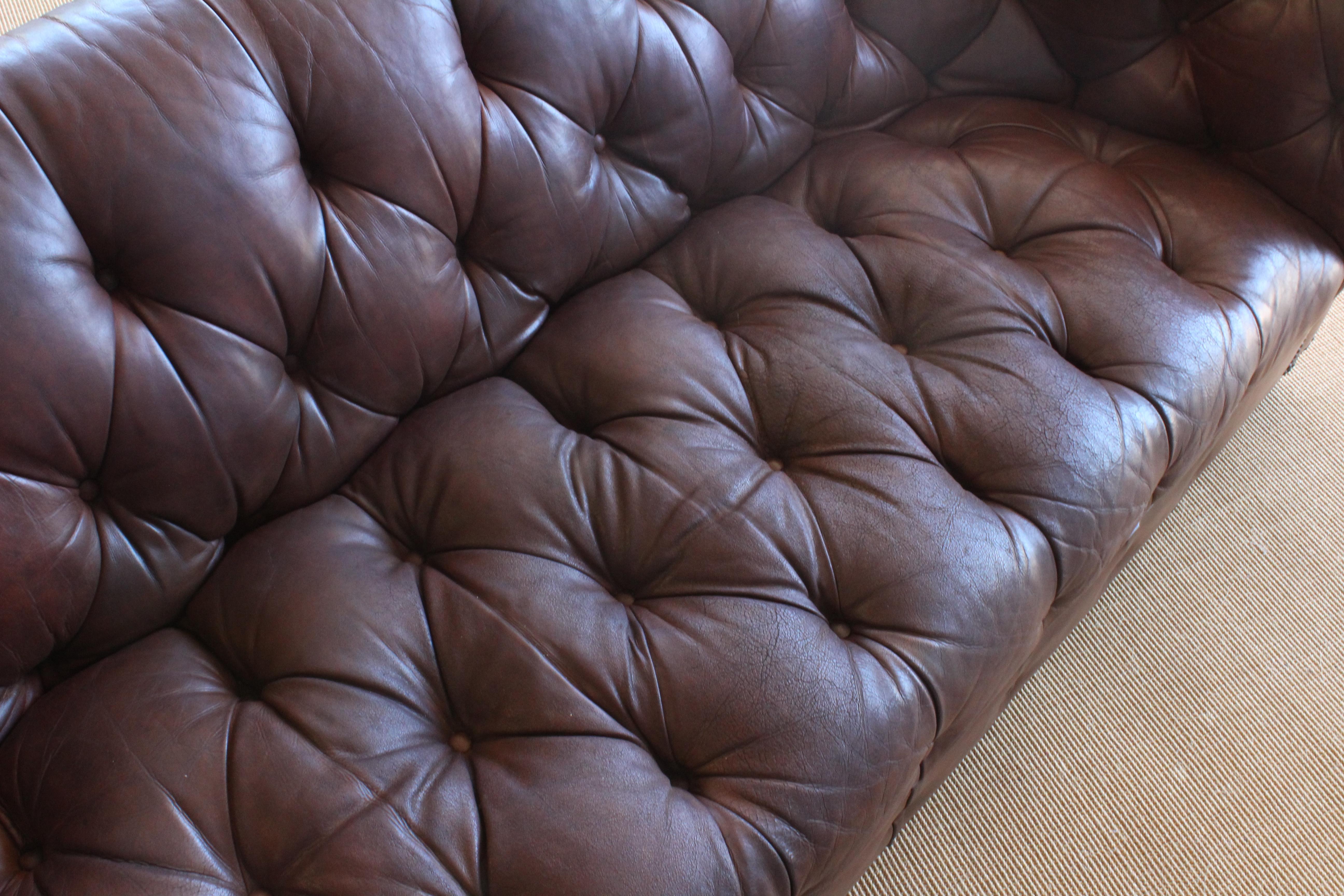 Tufted Leather Chesterfield Sofa 3