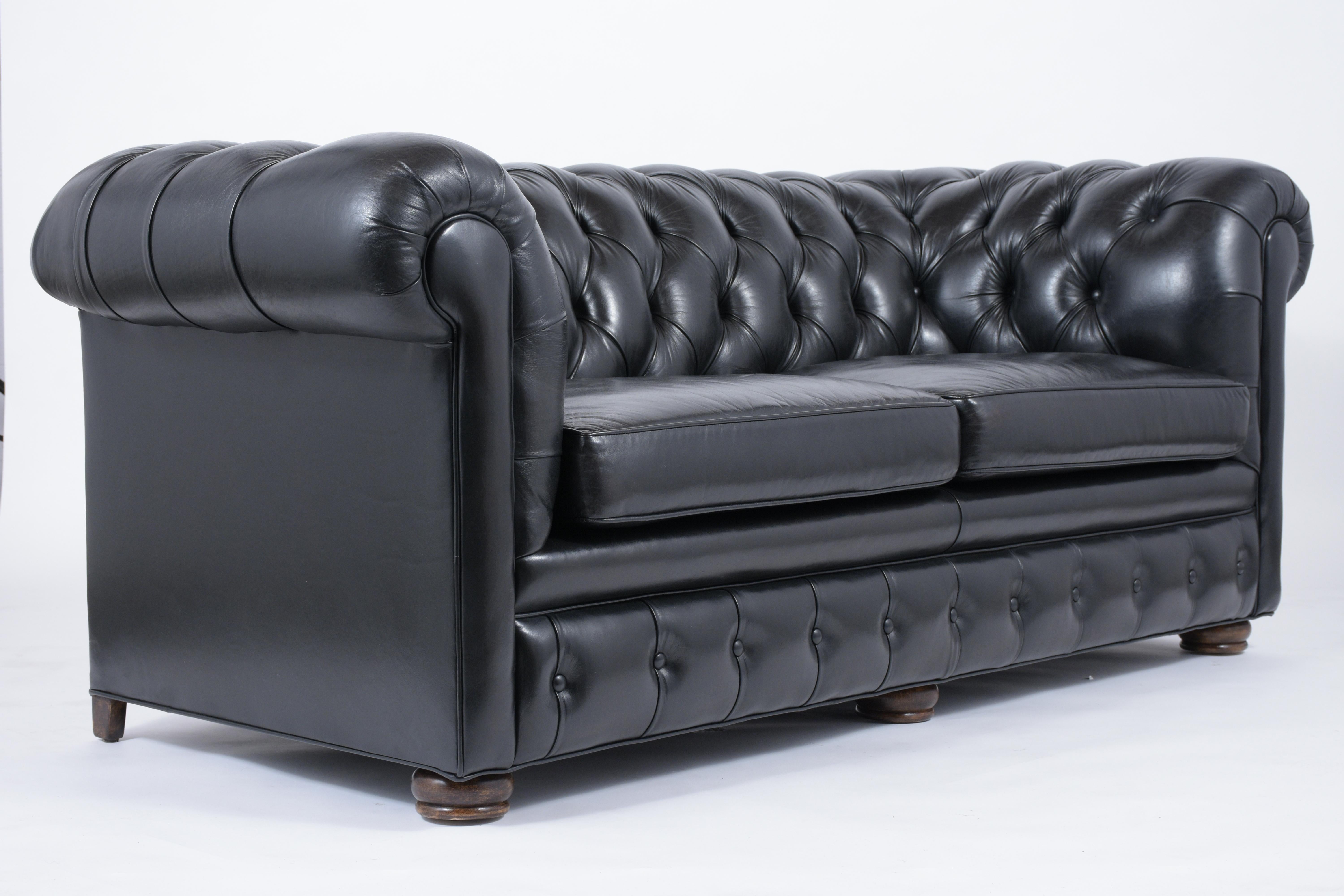 Chesterfield Tufted Leather Sofa In Good Condition In Los Angeles, CA