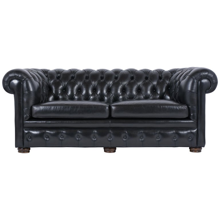 Chesterfield Tufted Leather Sofa at 1stDibs