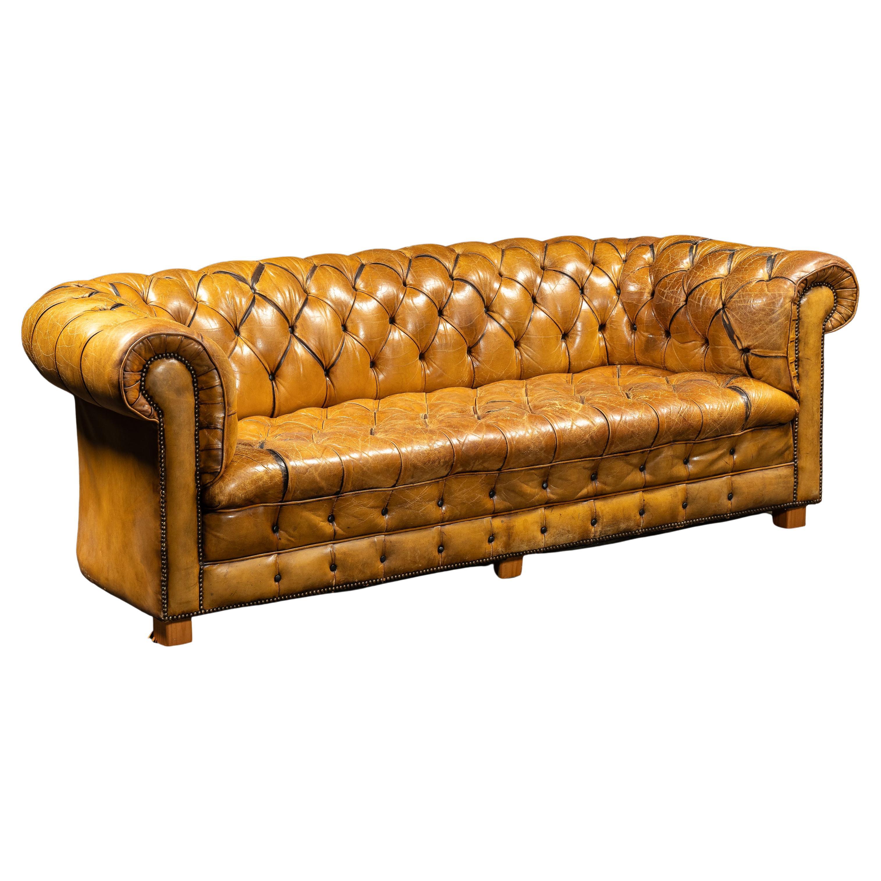 Tufted Leather Chesterfield Sofa in Camel For Sale