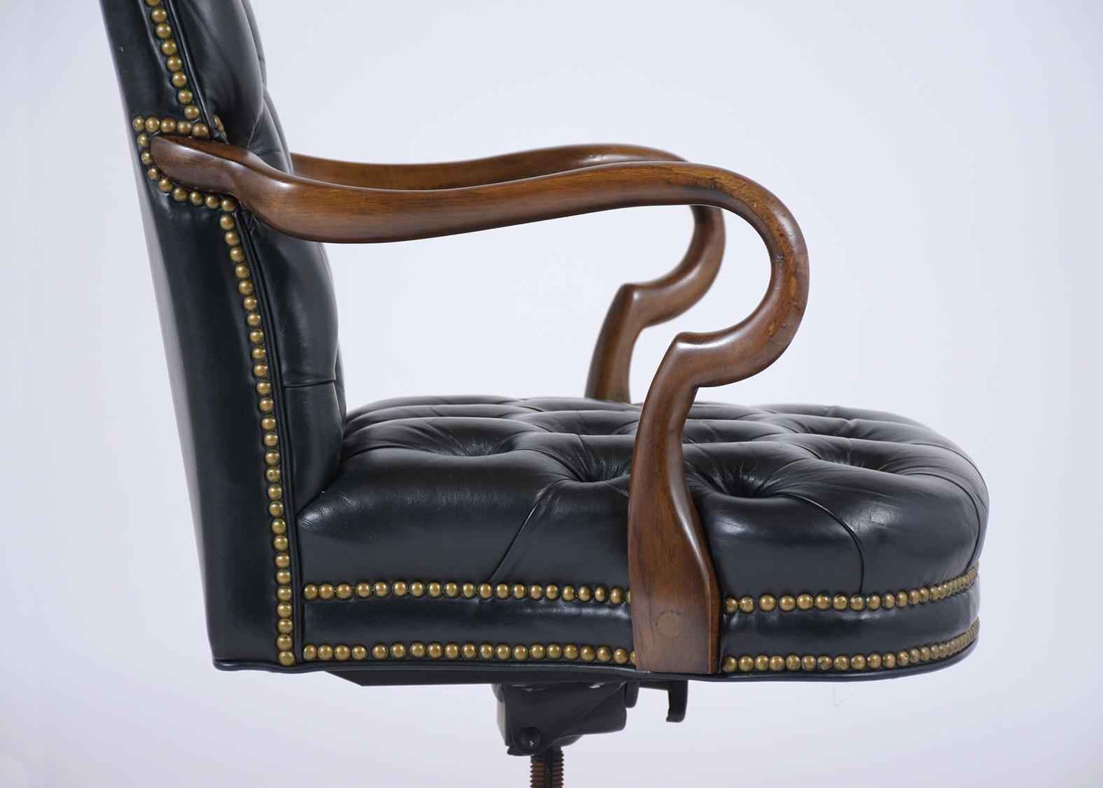 Tufted Leather Office Chair In Good Condition In Los Angeles, CA