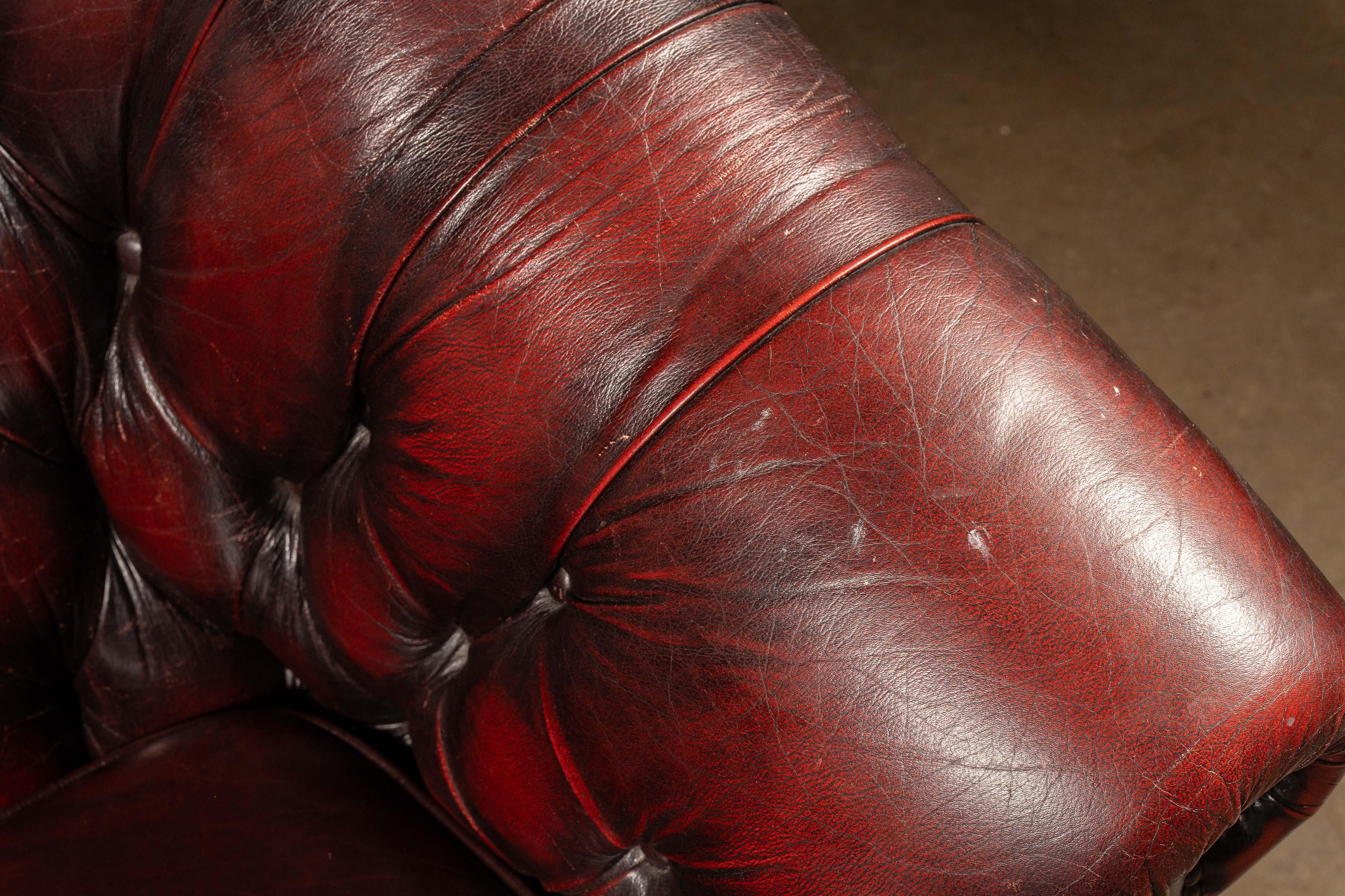 Lovanie in pelle trapuntata Oxblood di Thomas Lloyd in vendita 4