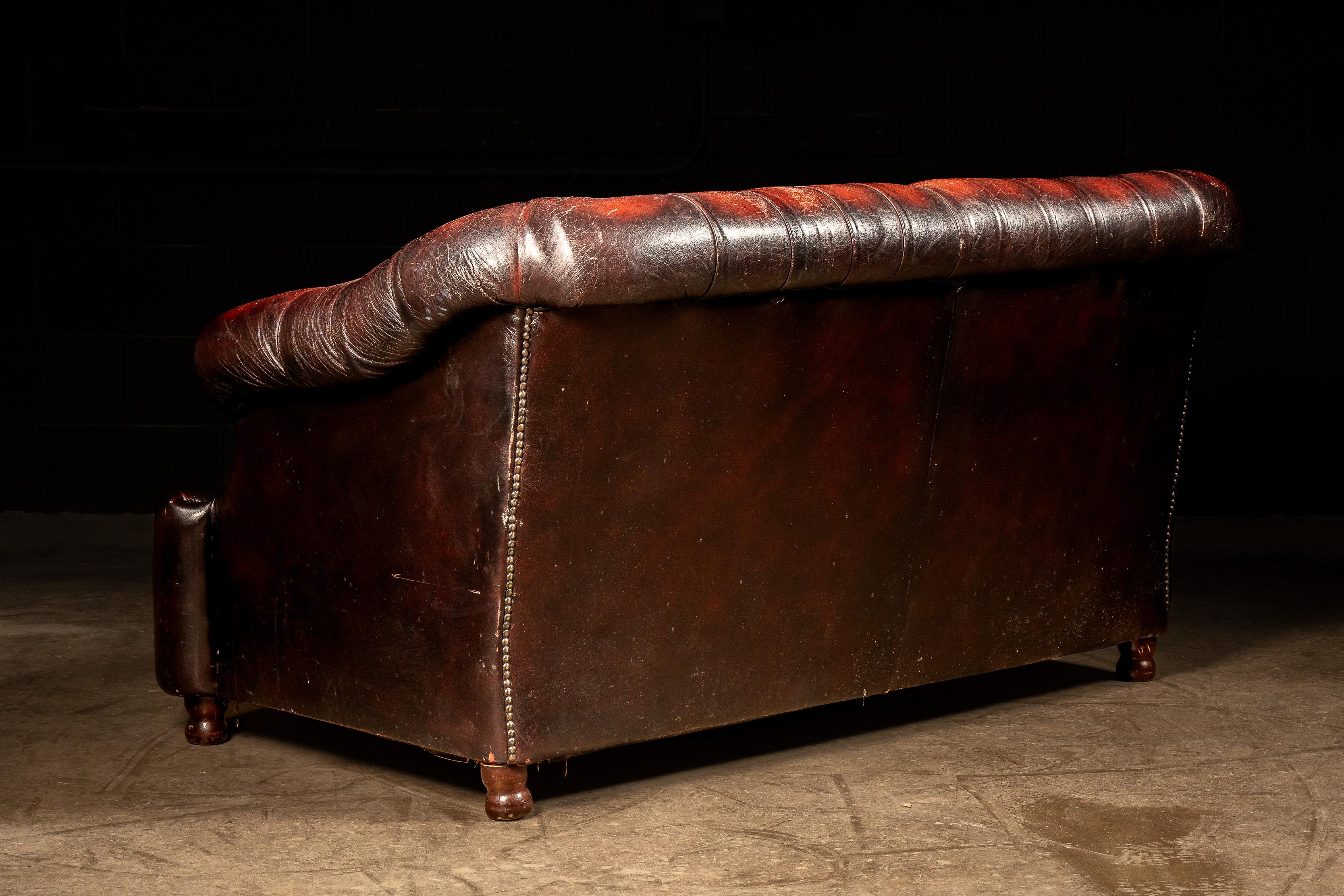 Lovanie in pelle trapuntata Oxblood di Thomas Lloyd in vendita 10