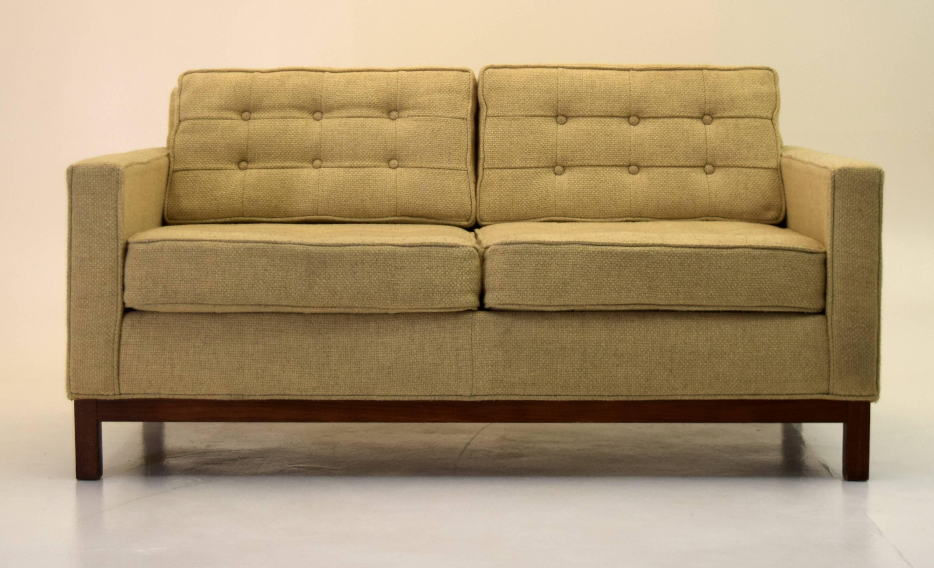 Mid-Century Modern Tufted Low Profile Settee in the Style of Florence Knoll