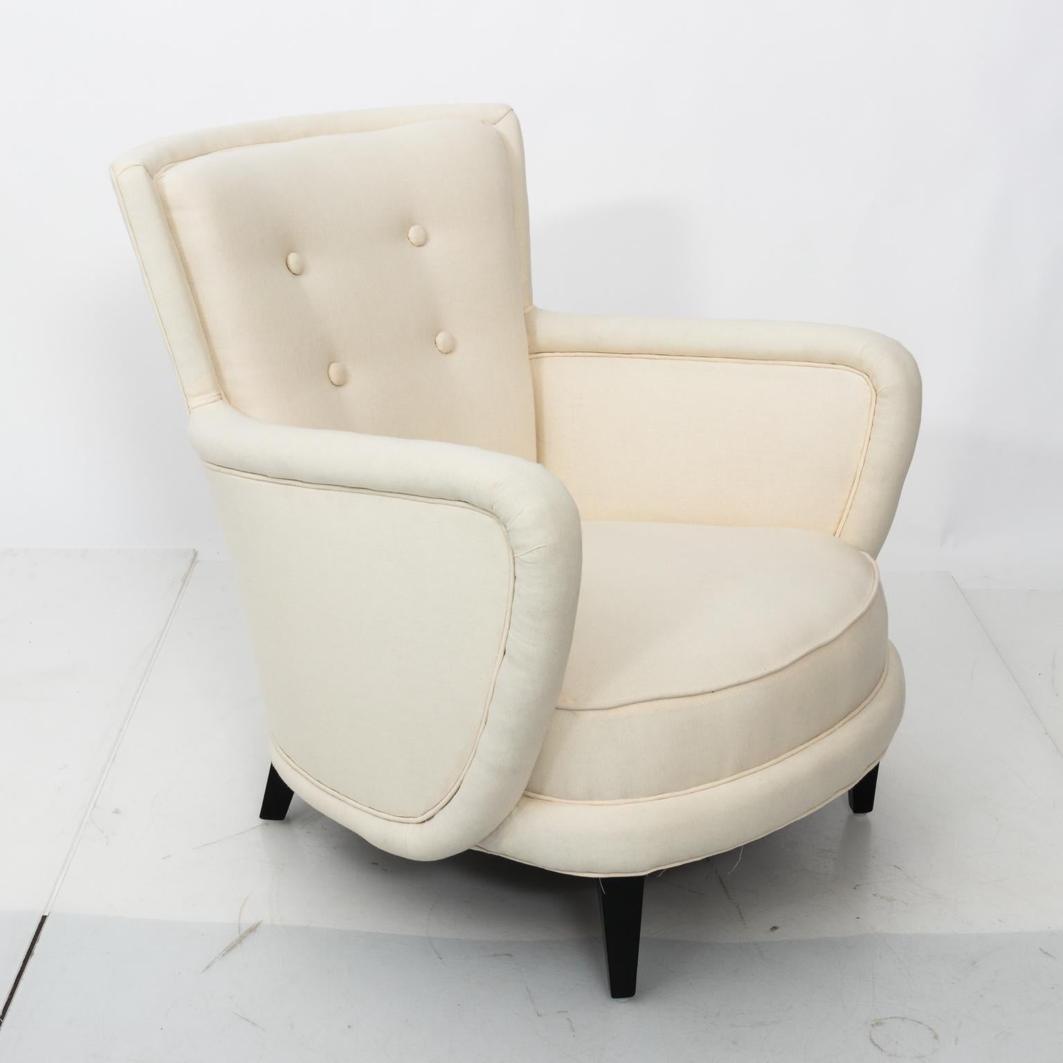 Tufted Mid-Century Modern Club Chairs 1