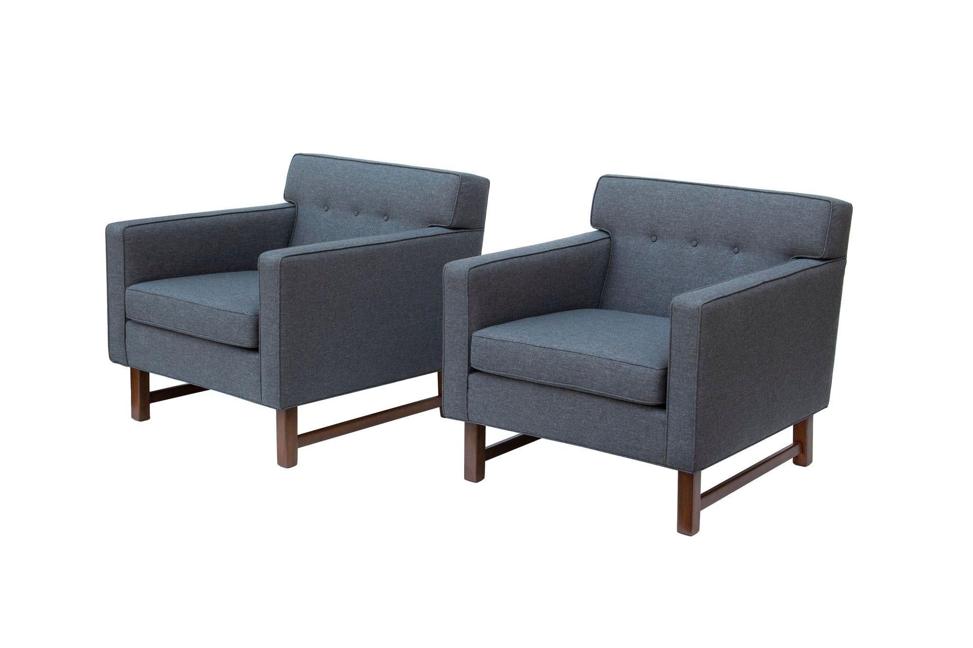 Mid-Century Modern Tufted Midcentury Armchairs in the Style of Dunbar, a Pair For Sale