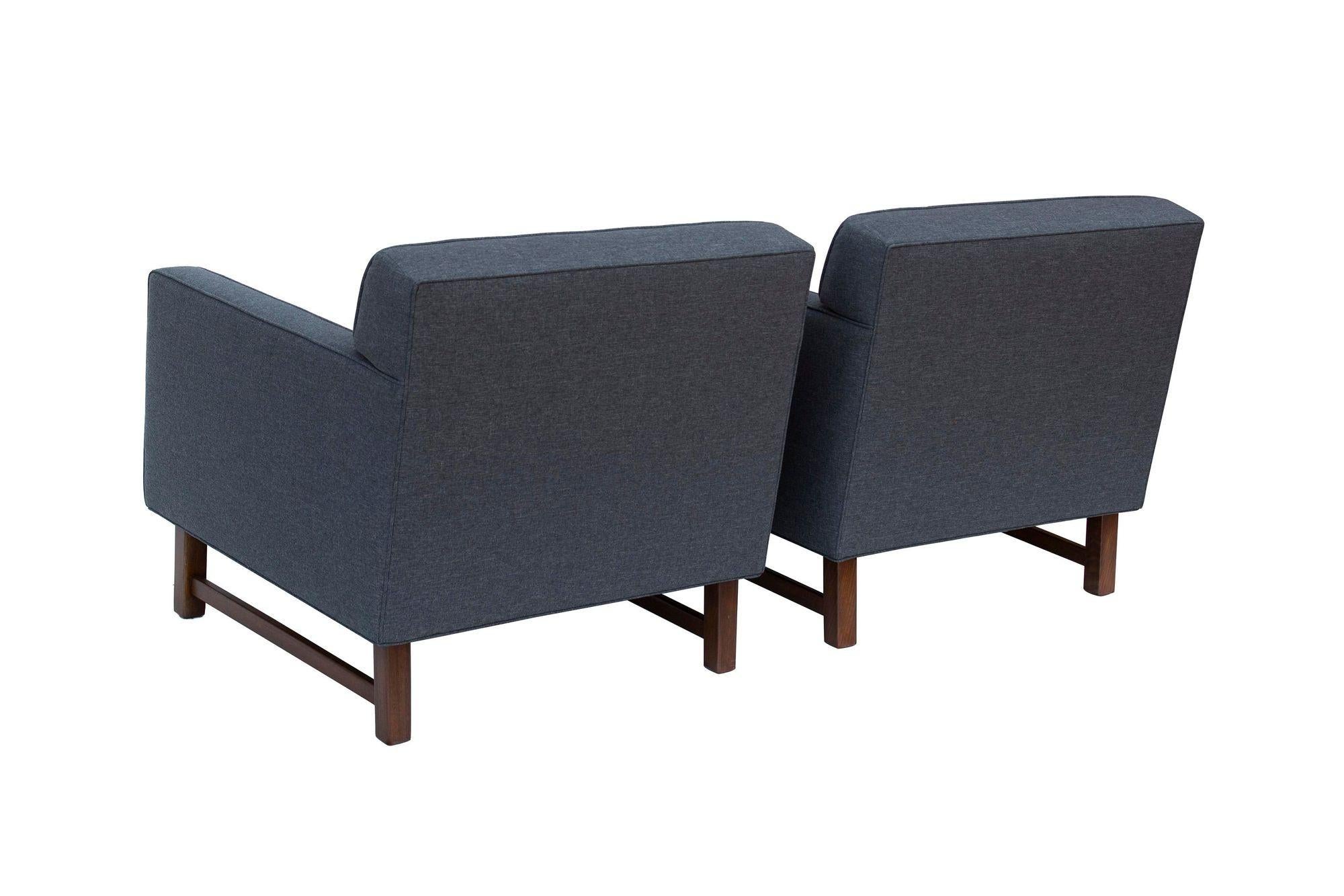 Tufted Midcentury Armchairs in the Style of Dunbar, a Pair In Excellent Condition For Sale In Grand Rapids, MI