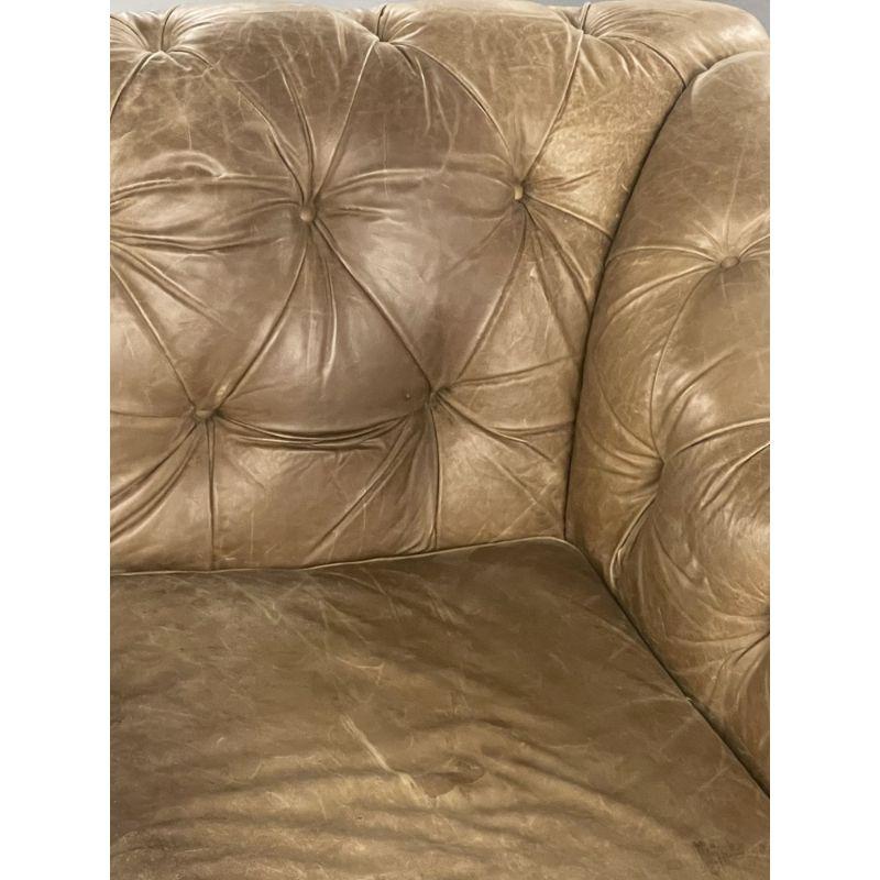 Tufted Patinated Vintage Leather Chaise Lounge from Sweden, Daybed For Sale 1