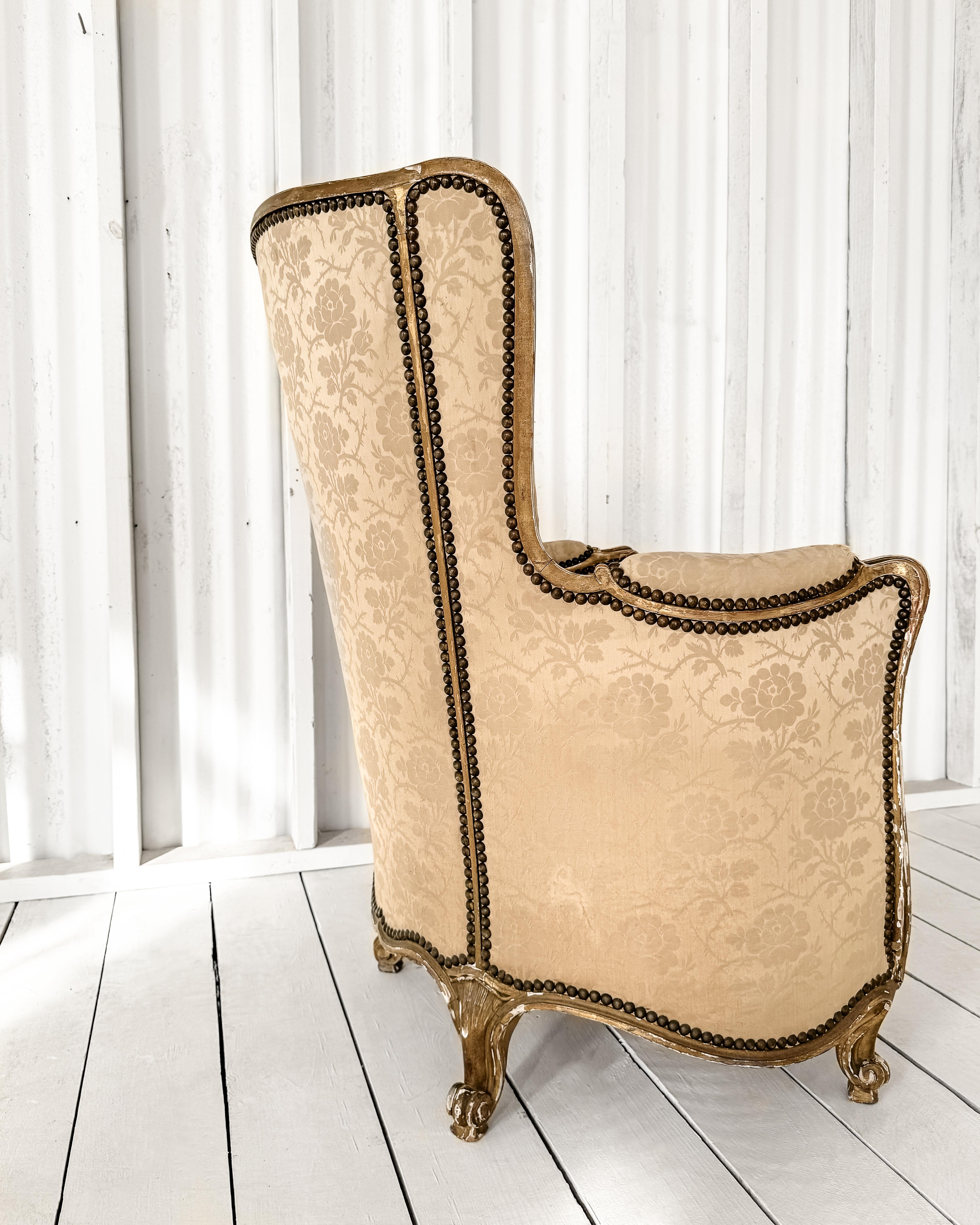 Tufted Silk Damask Louis XV Style Bergere Chair For Sale 5